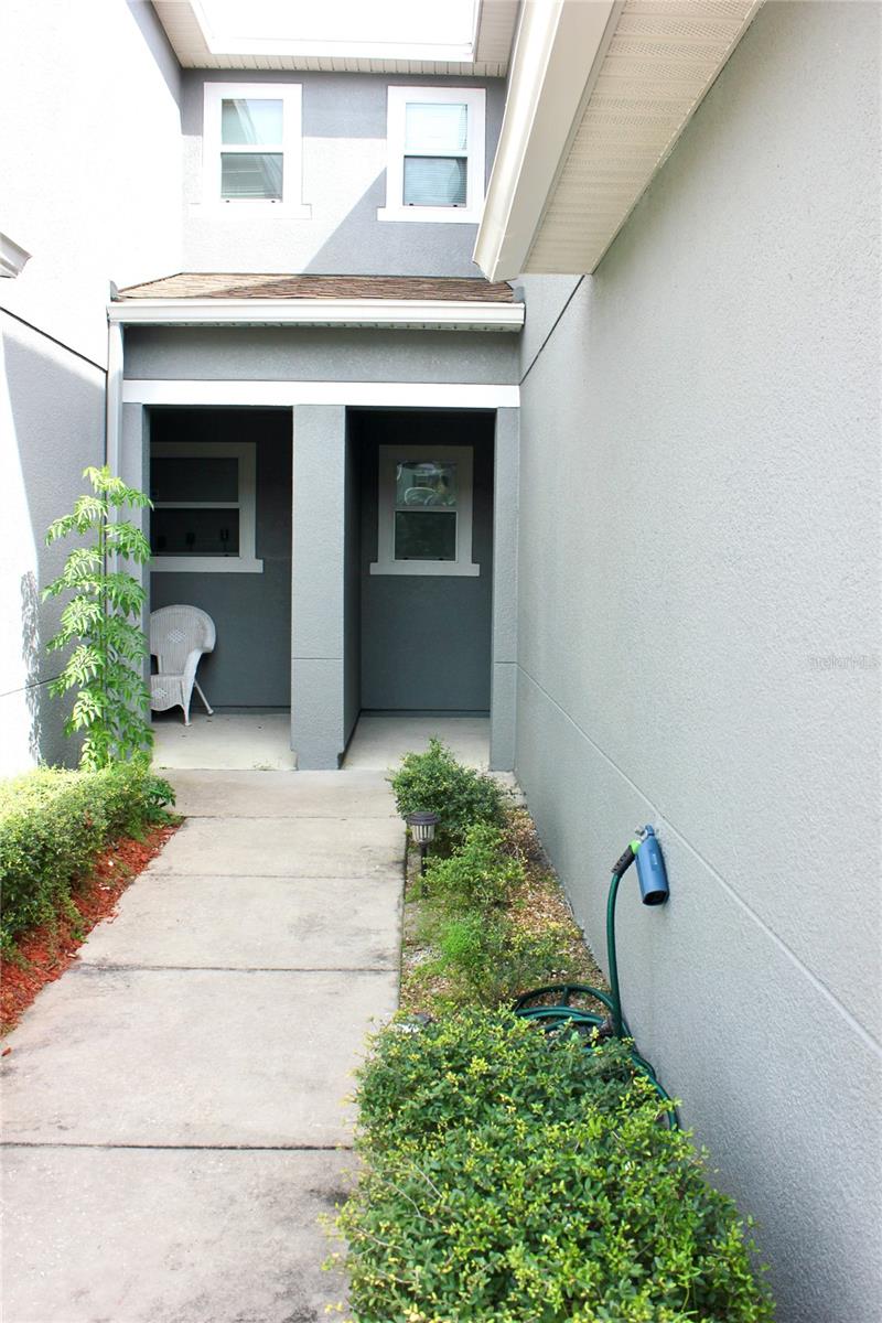 1017 CHALCEDONY ST, KISSIMMEE, FL — photo 2