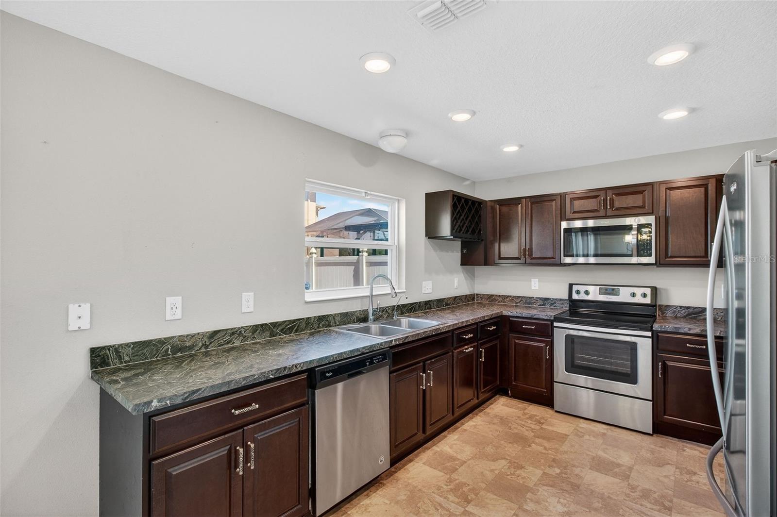 10405 LAGUNA PLAINS DR, RIVERVIEW, FL — photo 9