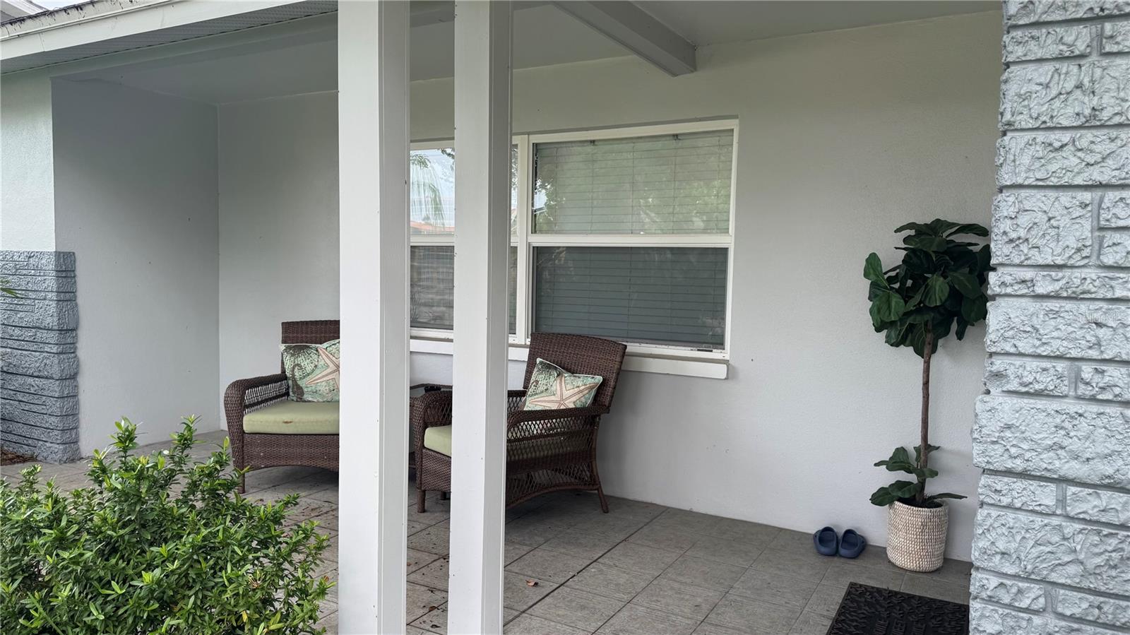 9652 COMMODORE DR, SEMINOLE, FL — photo 2