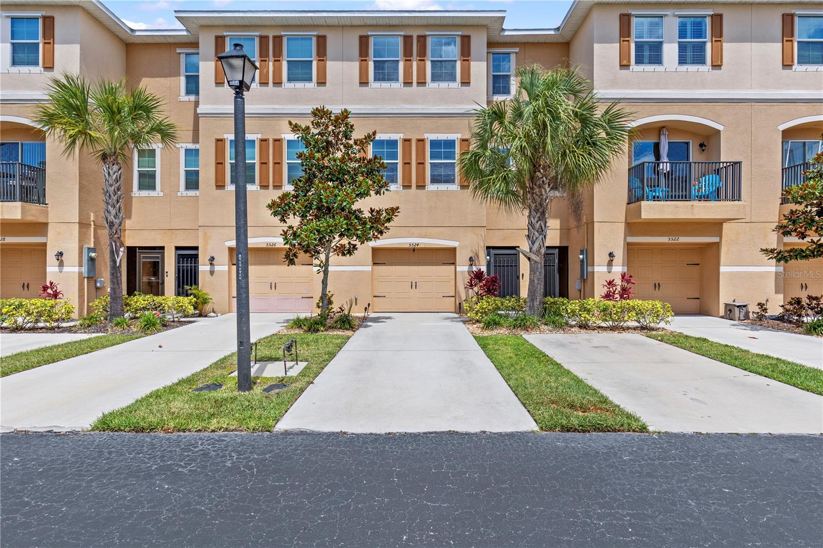 5524 YELLOWFIN CT, NEW PORT RICHEY, FL — photo 2