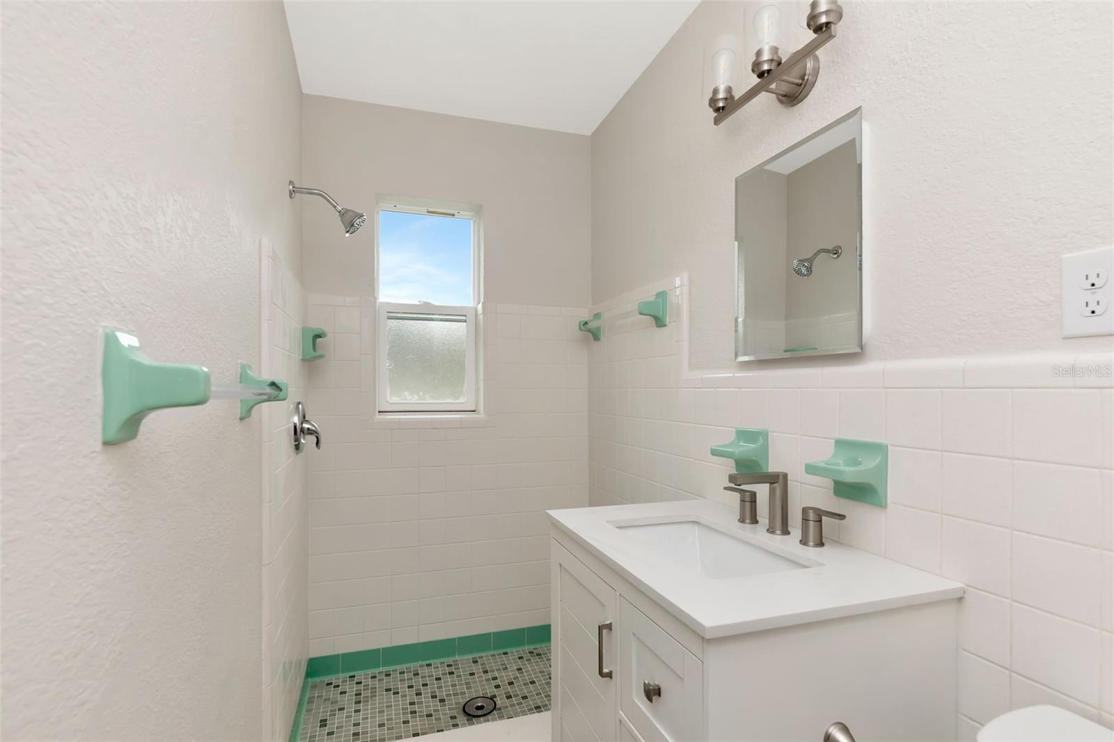 1100 58TH AVE S, ST PETERSBURG, FL — photo 16