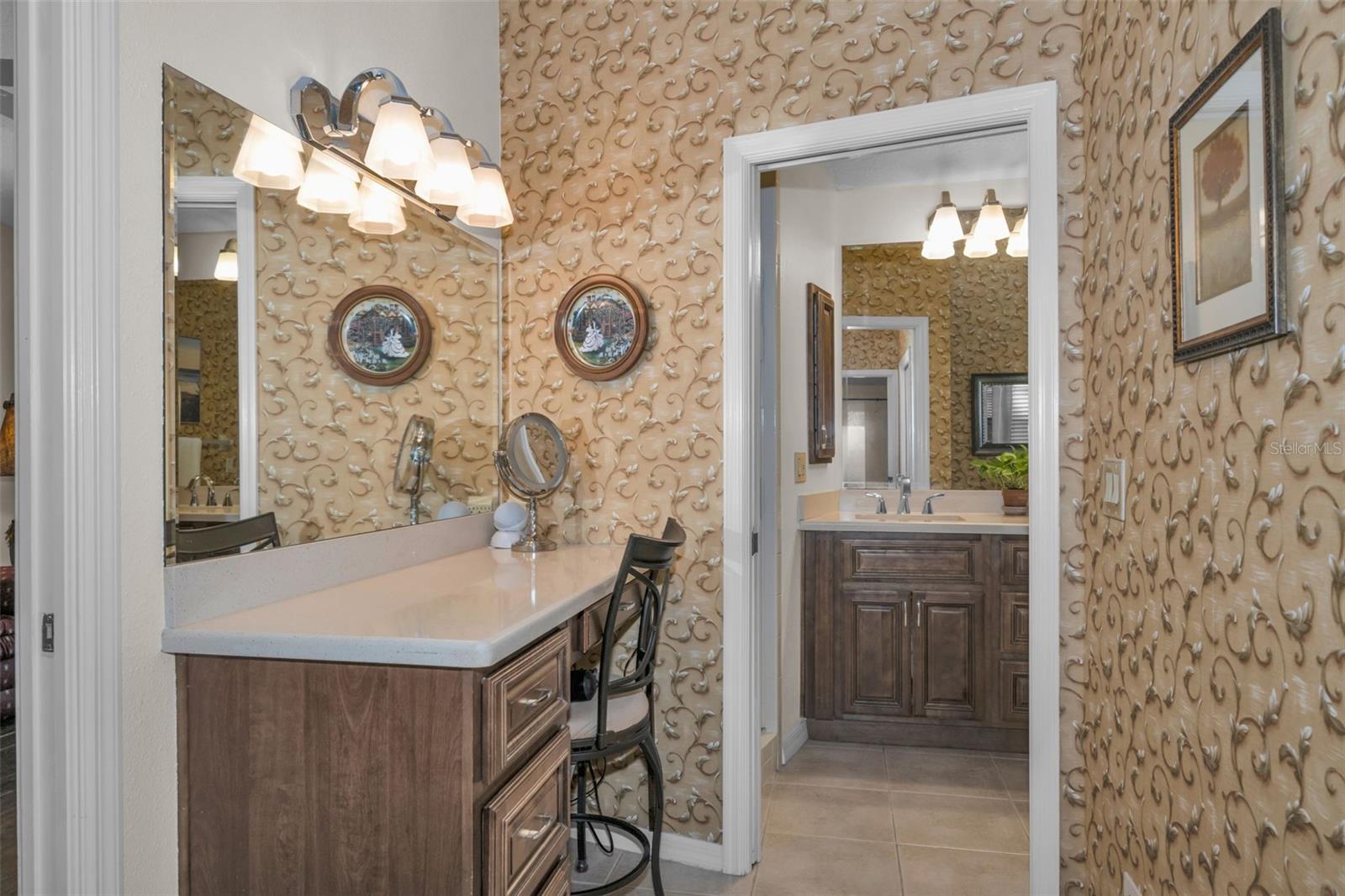 9904 OAKS LN, SEMINOLE, FL — photo 14