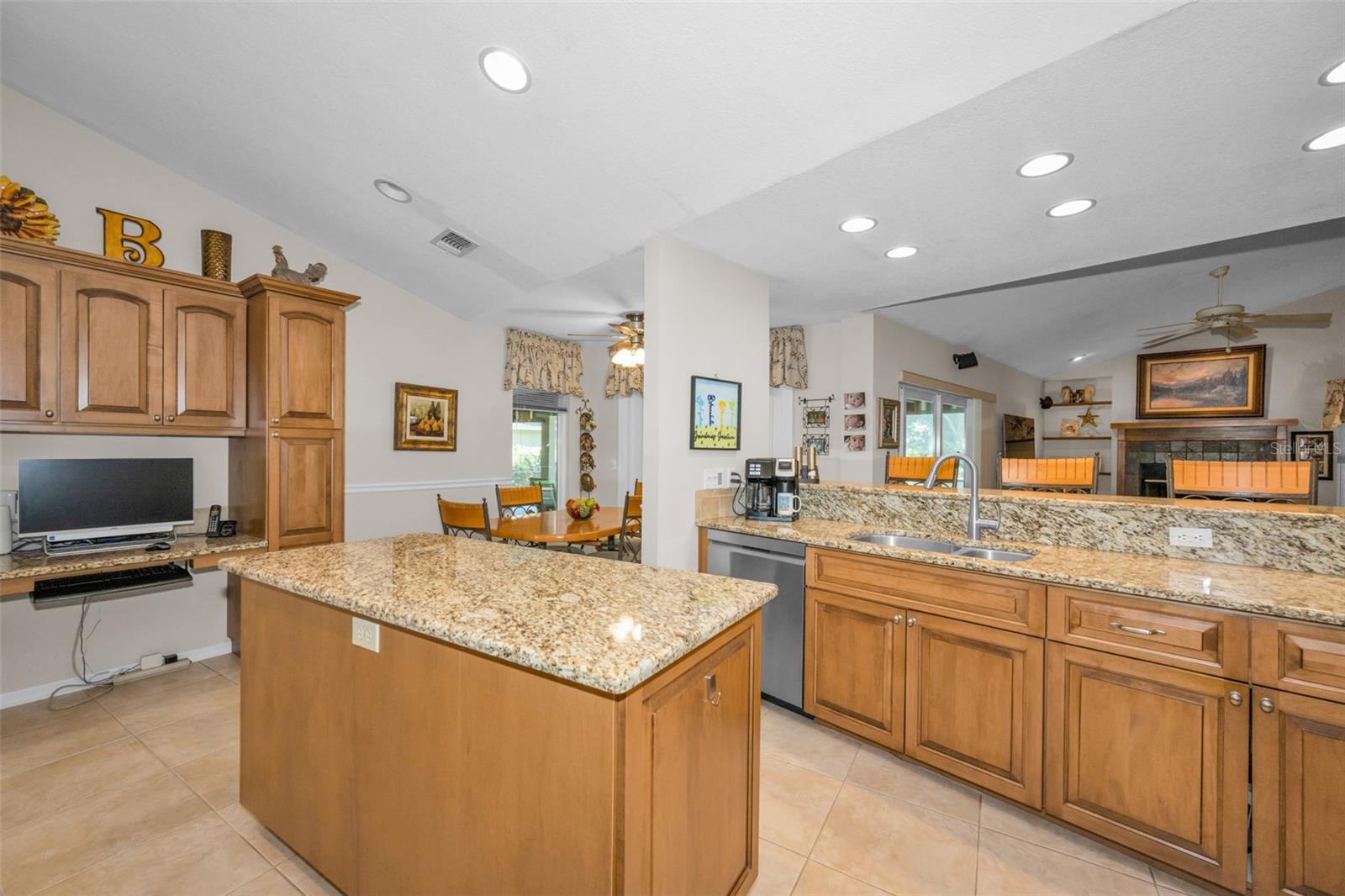 9904 OAKS LN, SEMINOLE, FL — photo 26