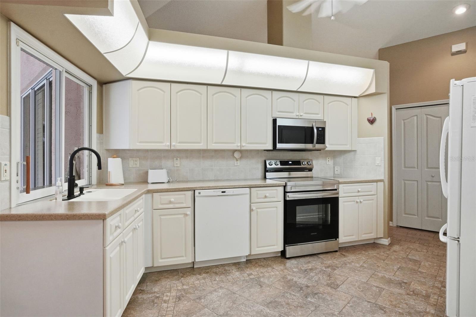 4159 ST IVES BLVD, SPRING HILL, FL — photo 18