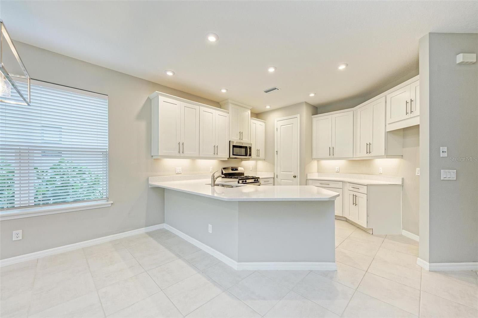 5564 SUMMIT GLN, BRADENTON, FL — photo 5
