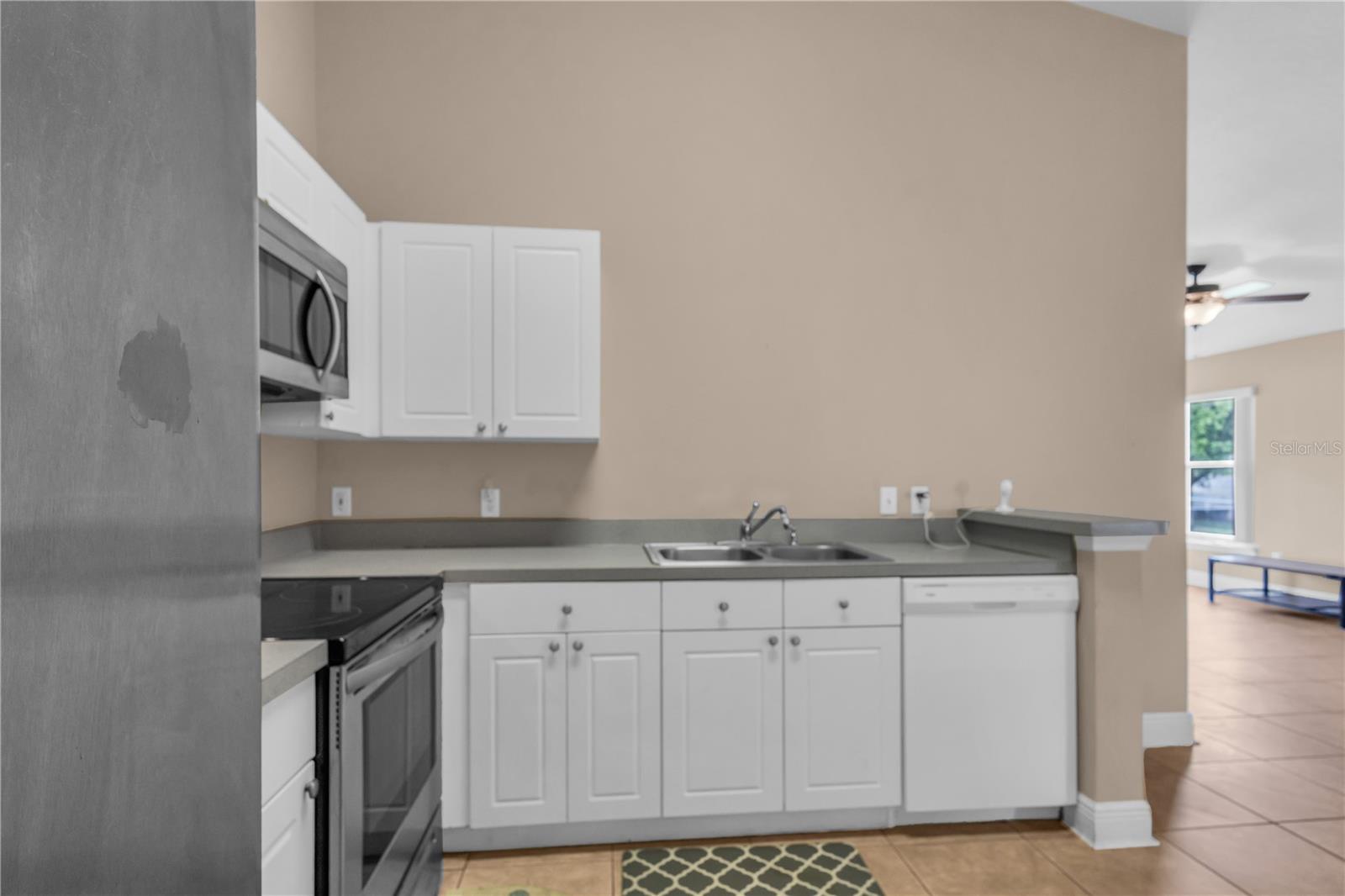 8810 GRAND PALMS CIR #B, KISSIMMEE, FL — photo 21