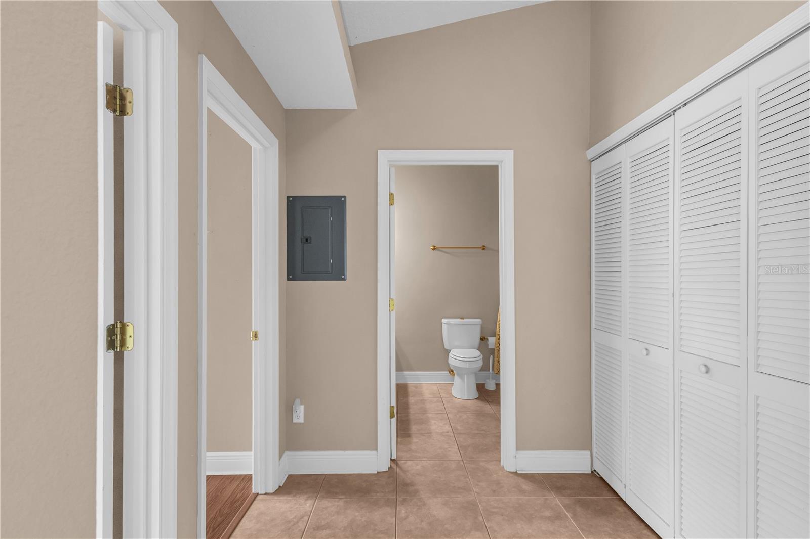 8810 GRAND PALMS CIR #B, KISSIMMEE, FL — photo 27