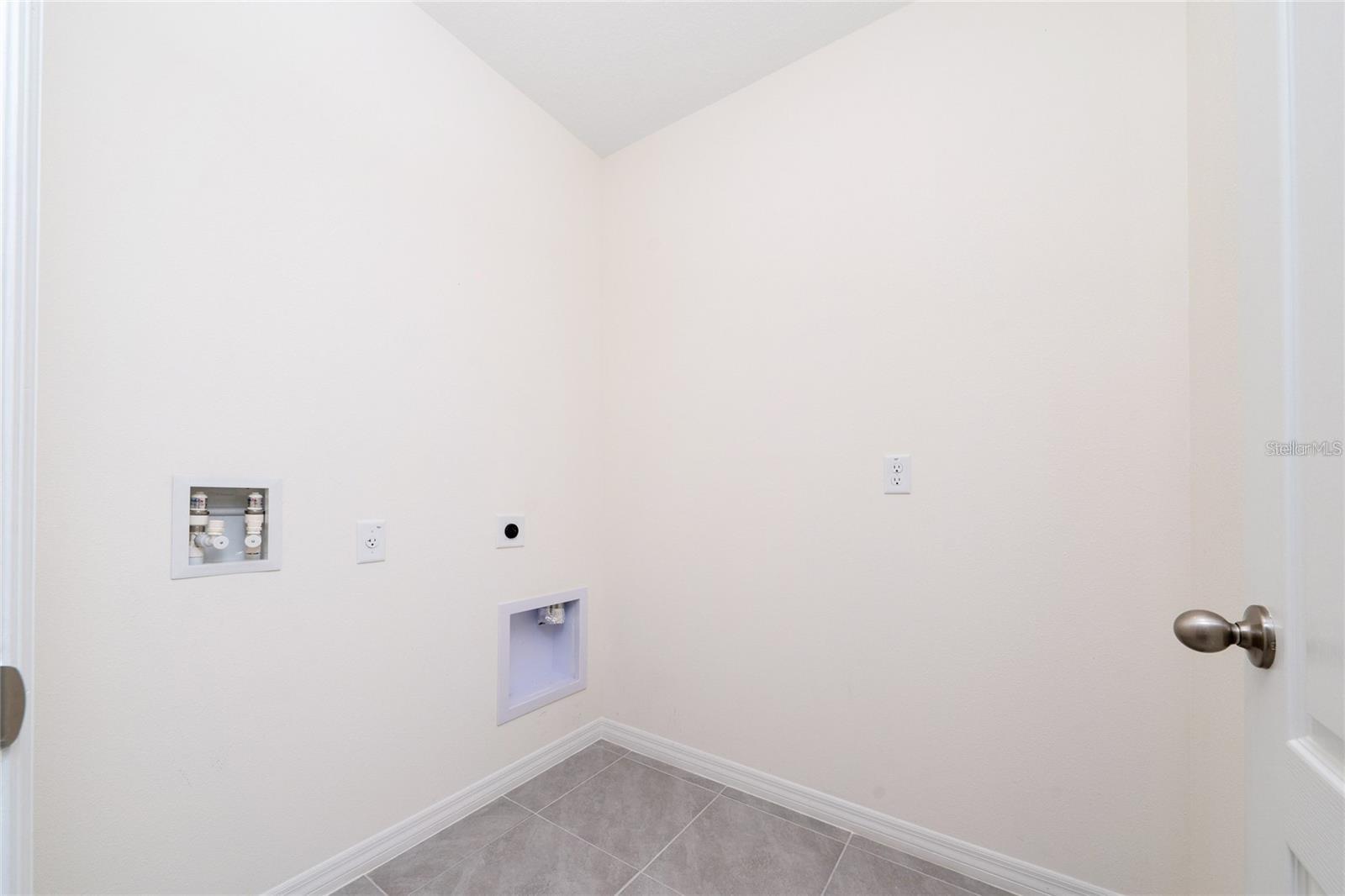 1213 RED HILL RD, DAVENPORT, FL — photo 12