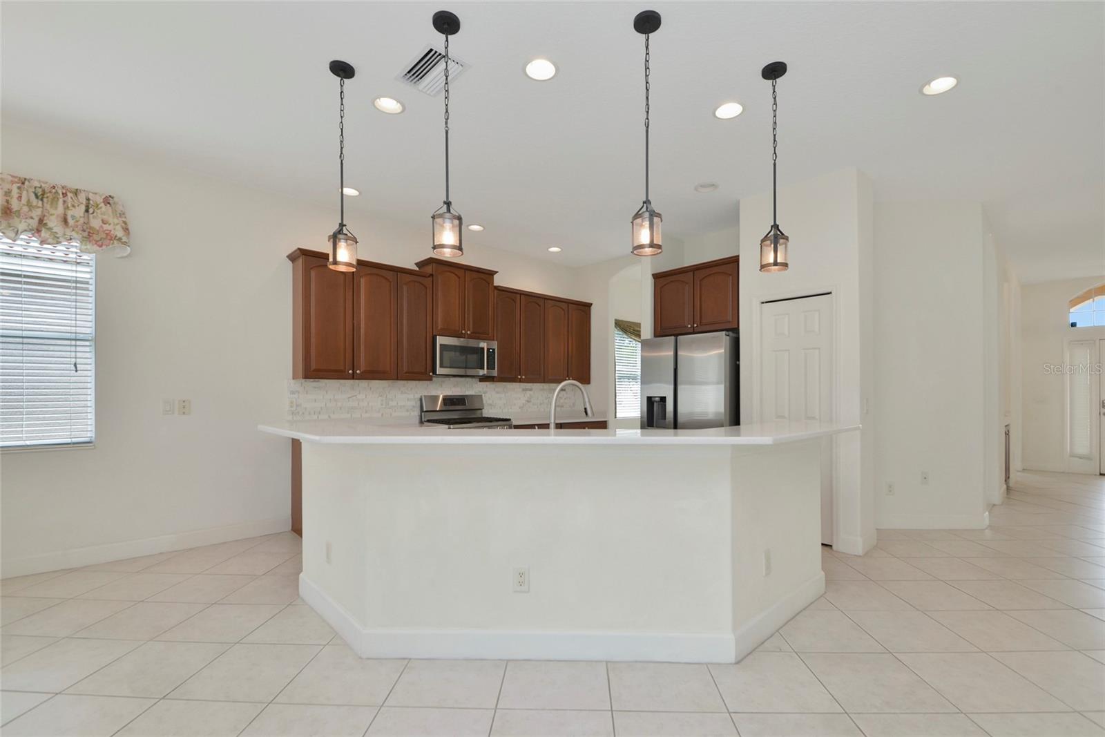 6841 74TH STREET CIR E, BRADENTON, FL — photo 11