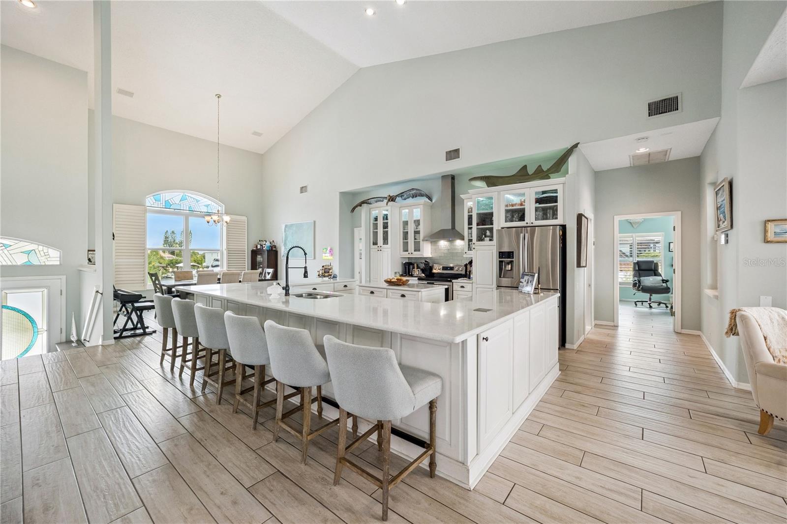 807 CHIPAWAY DR, APOLLO BEACH, FL — photo 10
