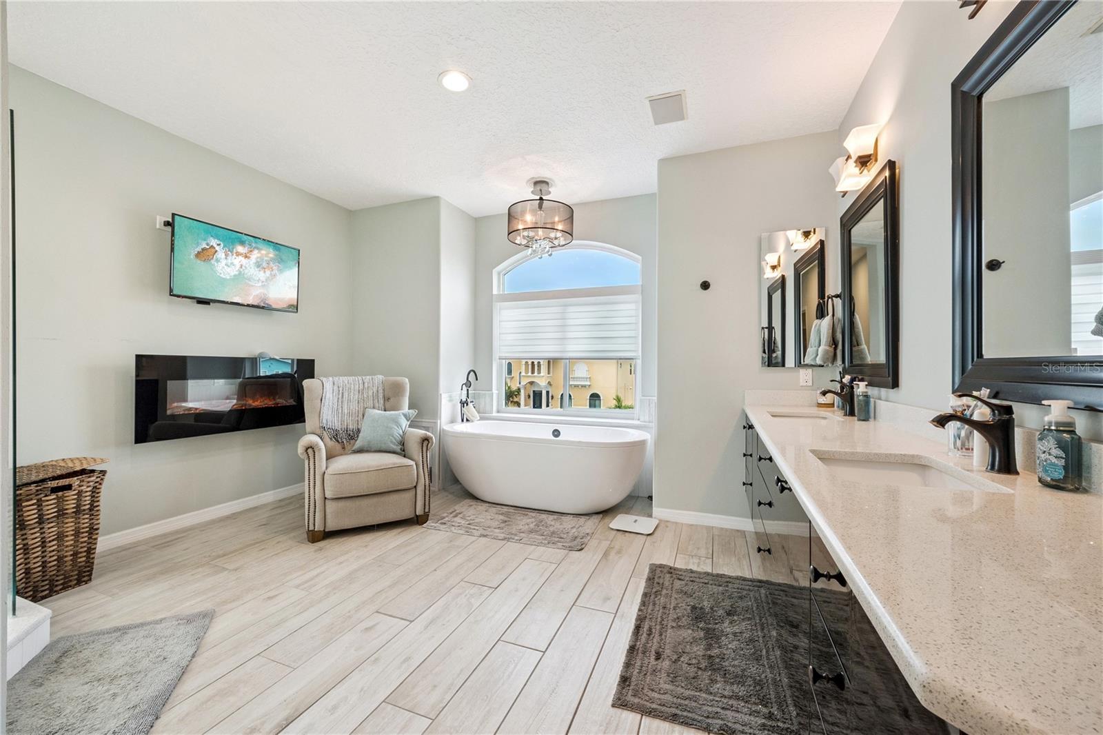 807 CHIPAWAY DR, APOLLO BEACH, FL — photo 24