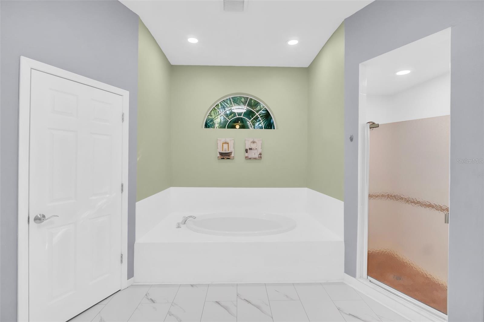 2270 BARBARA DR, CLEARWATER, FL — photo 41