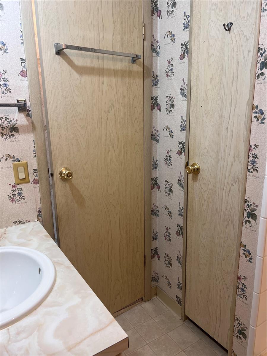 103 S FIJI CIR, ENGLEWOOD, FL — photo 22