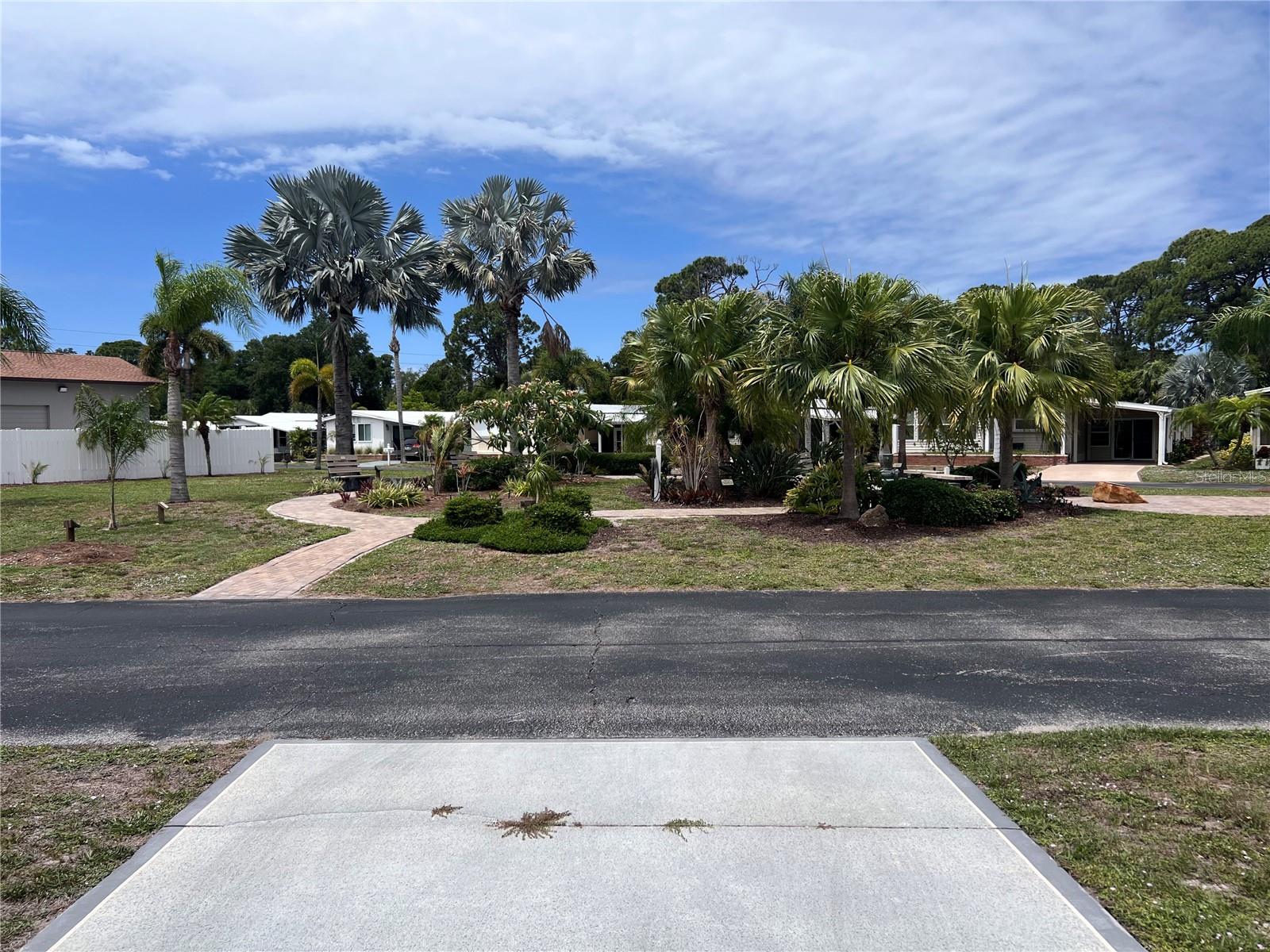 103 S FIJI CIR, ENGLEWOOD, FL — photo 33