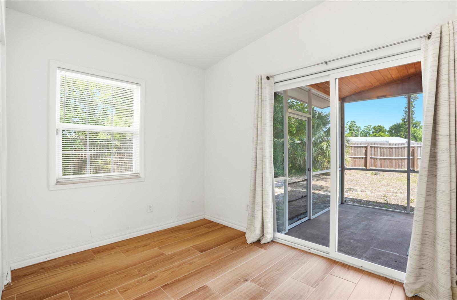 4030 MARLIN DR SE, ST PETERSBURG, FL — photo 13