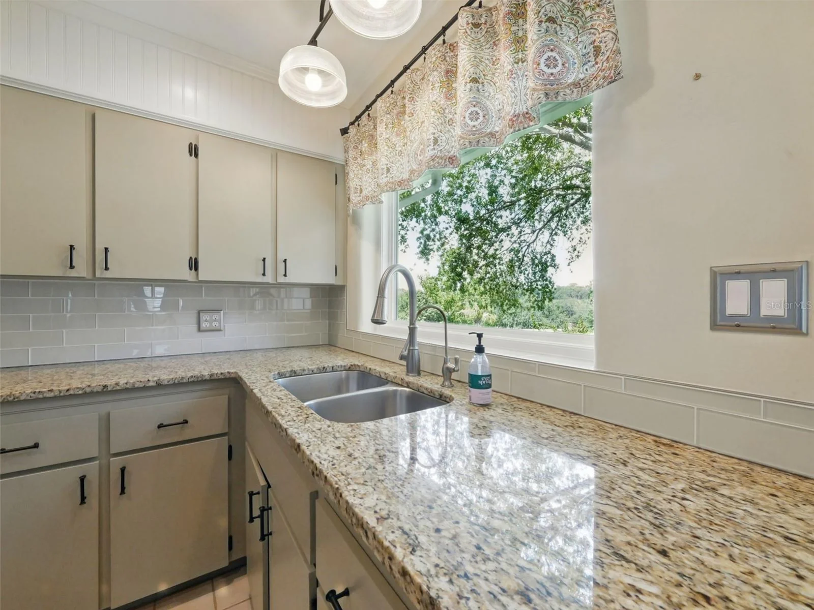 1426 CRESTVIEW DR, MOUNT DORA, FL — photo 11