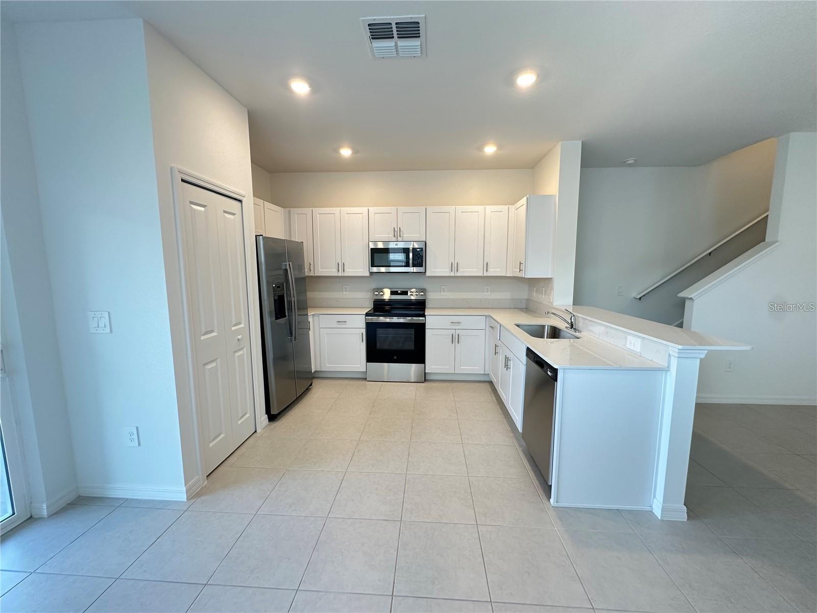 2655 BUTTERCUP LUCINE LN, RUSKIN, FL — photo 9