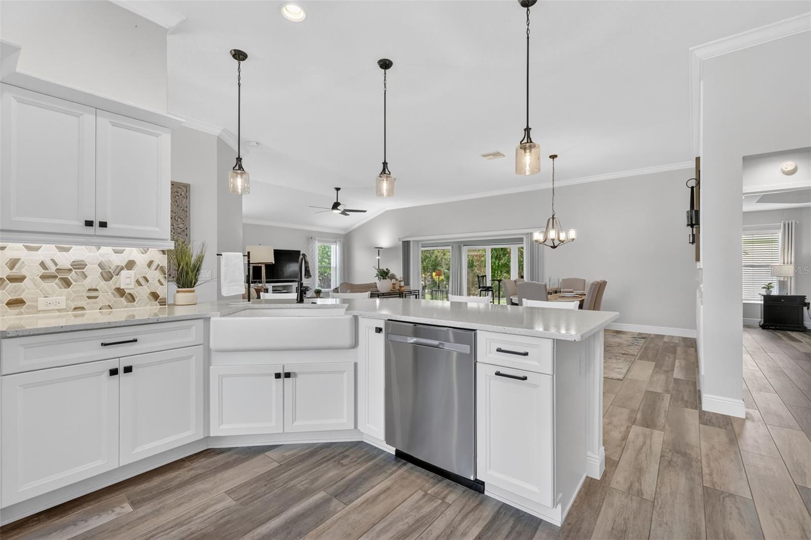 6328 MERHOTTEIN LOOP, THE VILLAGES, FL — photo 10