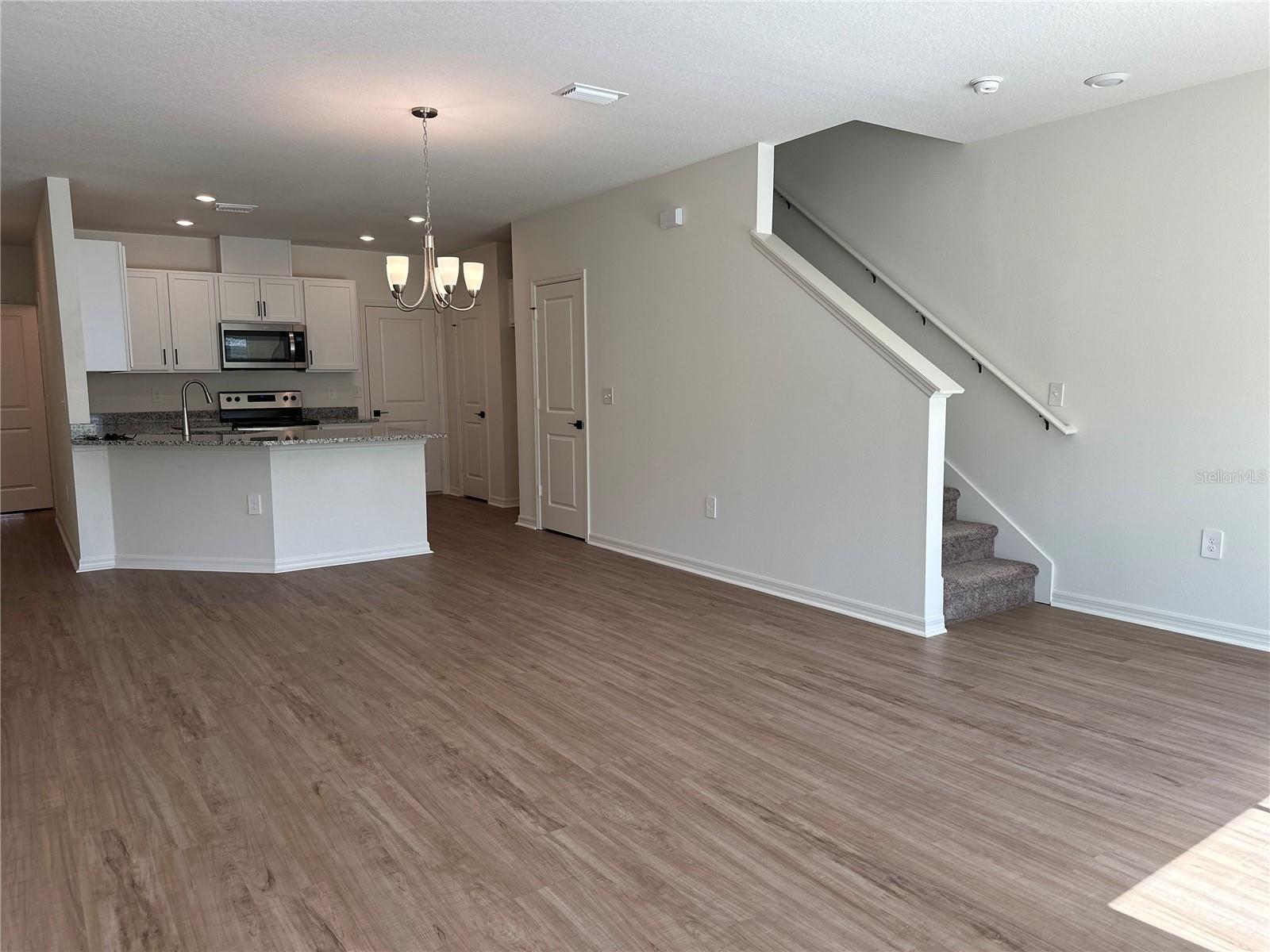 9354 WESTSIDE HILLS DR, DAVENPORT, FL — photo 3