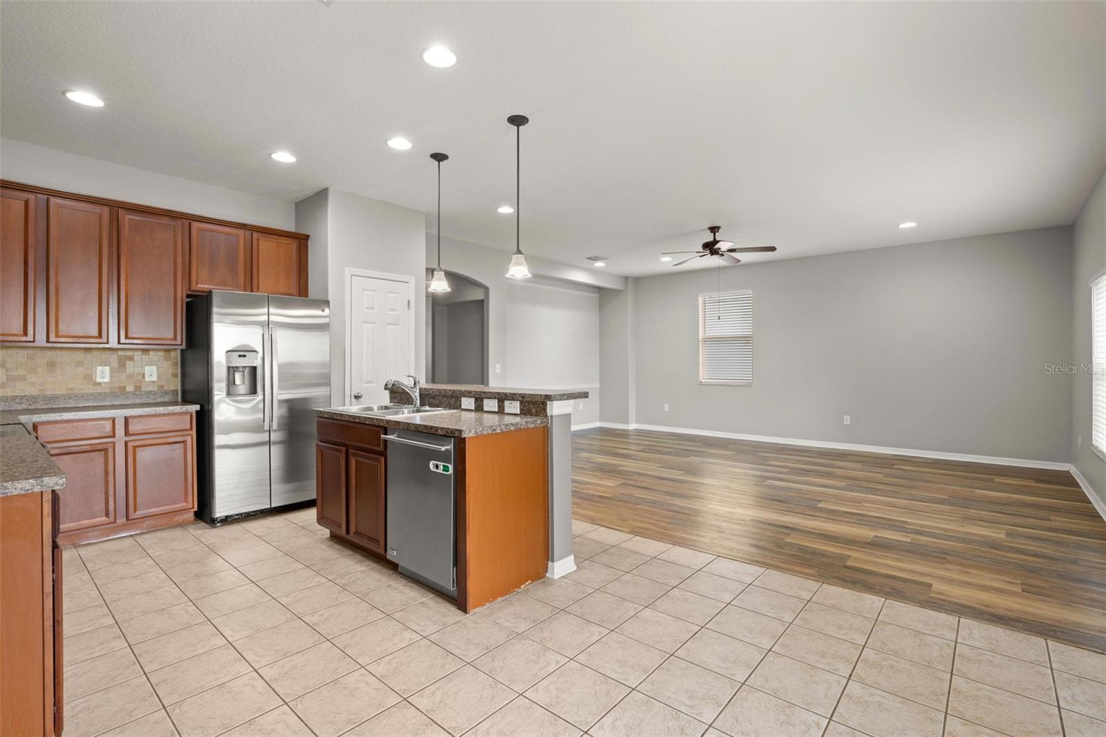10284 NEWMINSTER LOOP, RUSKIN, FL — photo 14