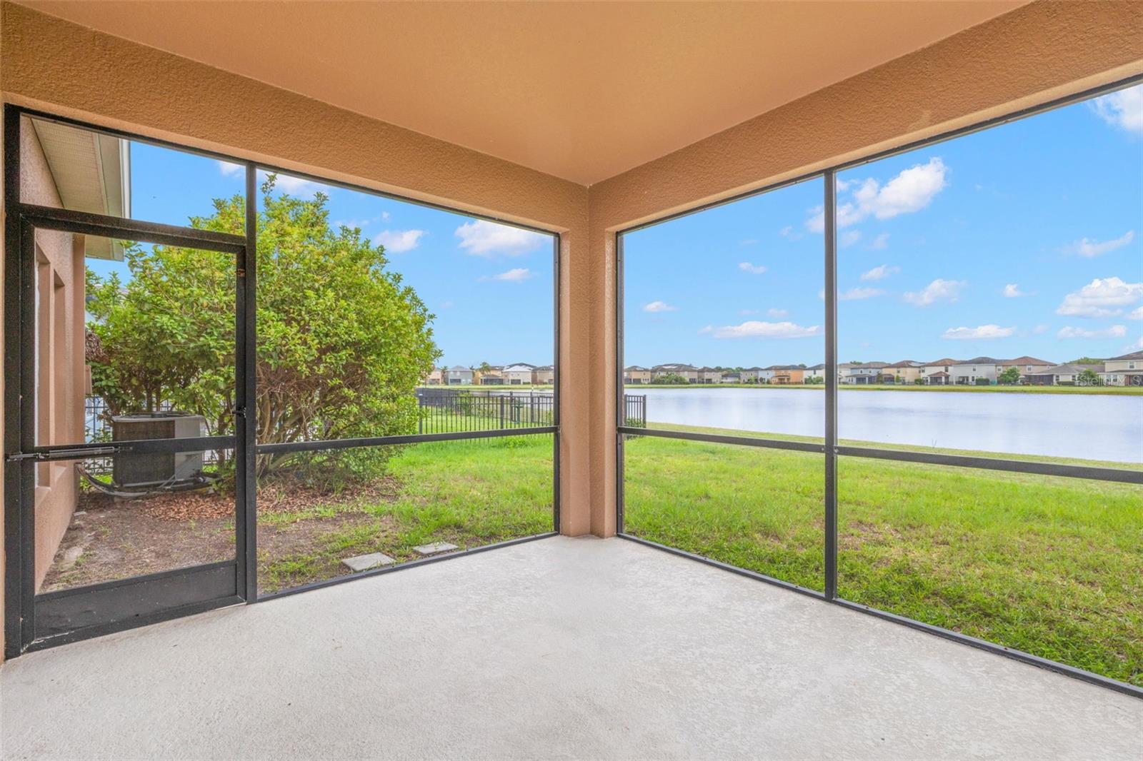 10284 NEWMINSTER LOOP, RUSKIN, FL — photo 18