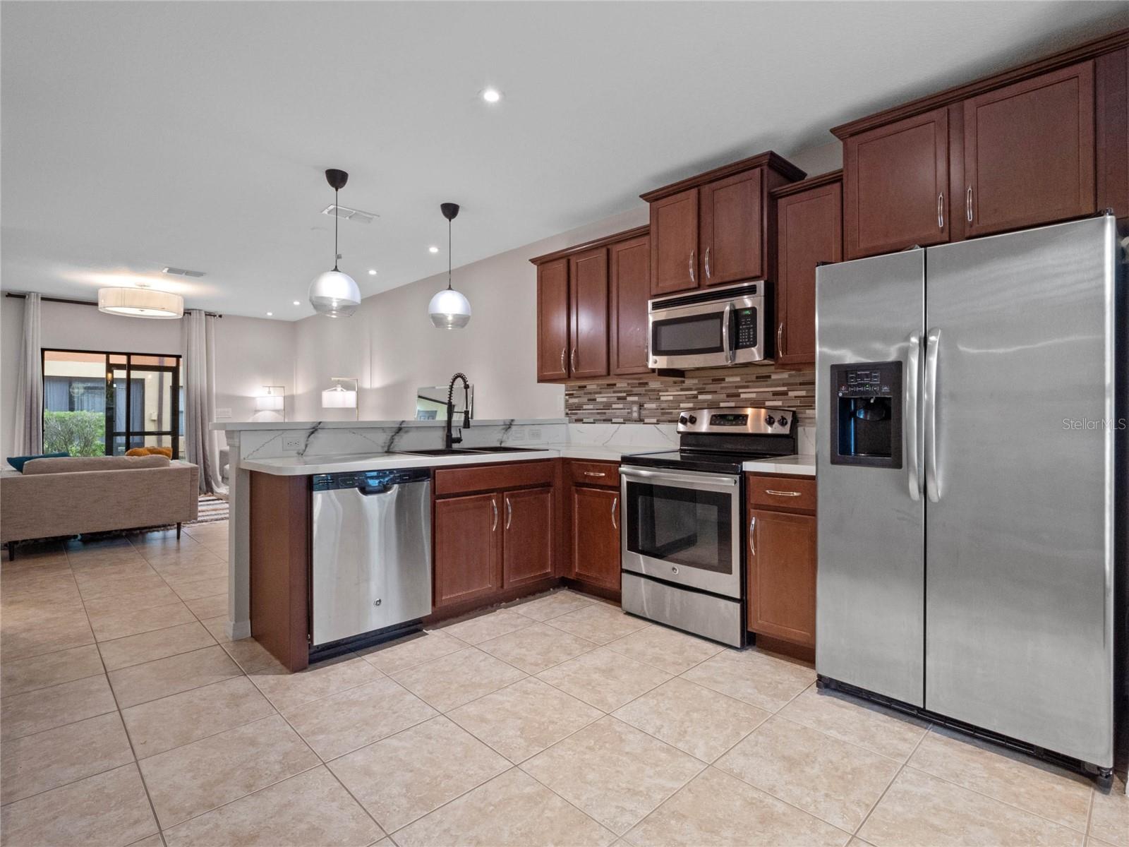 2240 TRILLIUM PARK LN, SANFORD, FL — photo 2