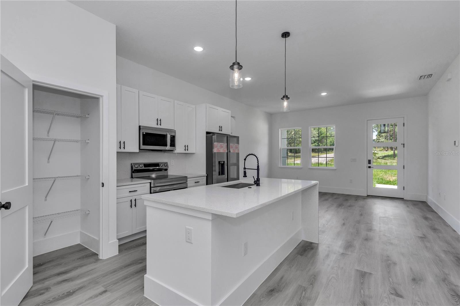 219 E CALDWELL DR, DUNNELLON, FL — photo 18