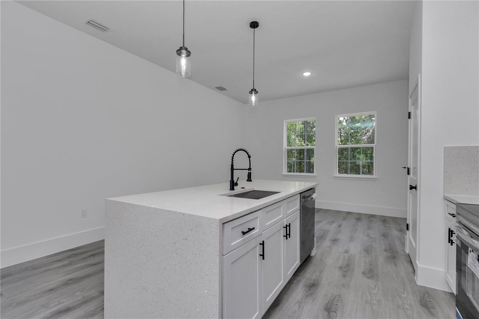 219 E CALDWELL DR, DUNNELLON, FL — photo 20