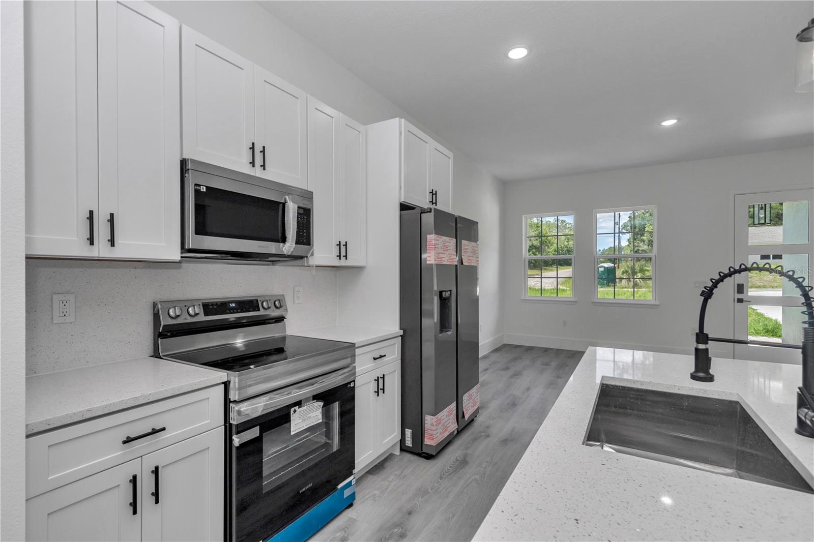 219 E CALDWELL DR, DUNNELLON, FL — photo 21