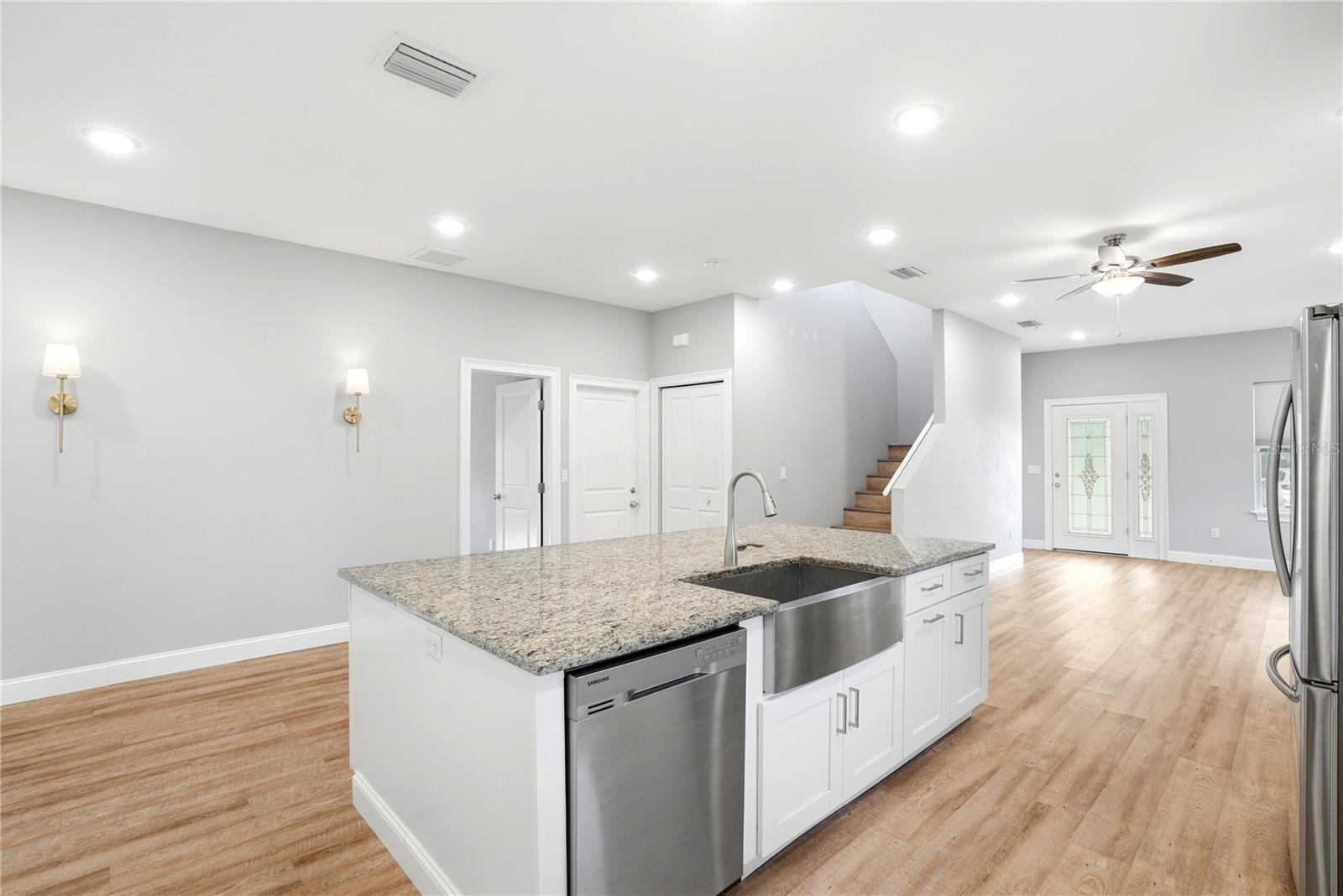 1712 31ST AVE N, ST PETERSBURG, FL — photo 12