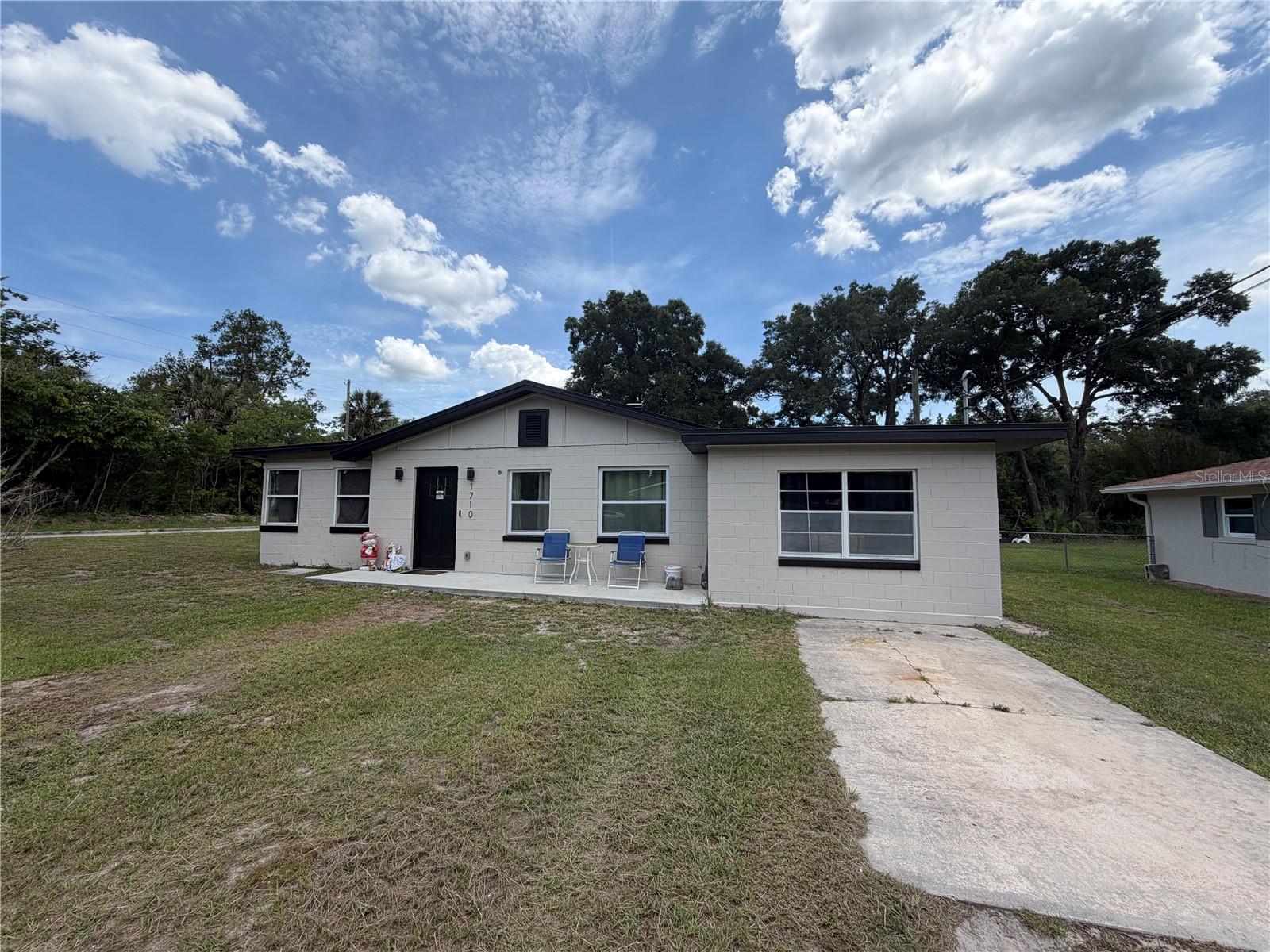 1710 HOLLY BLVD, DELAND, FL
