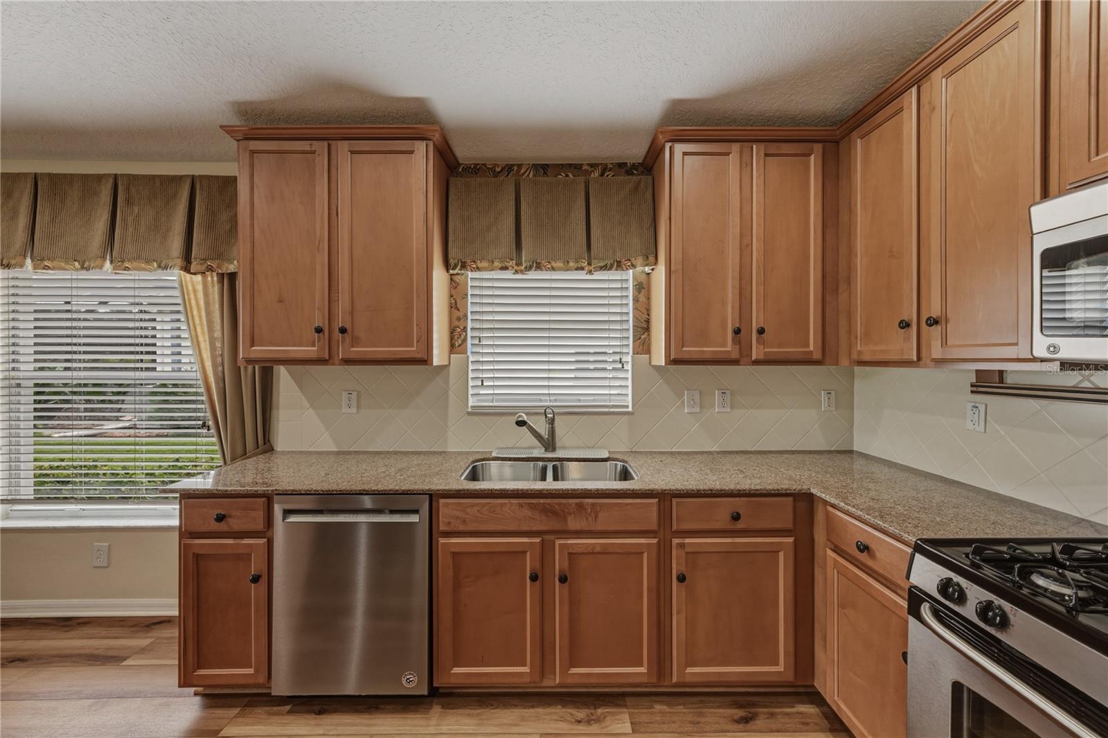 5064 GEVALIA DR, BROOKSVILLE, FL — photo 18