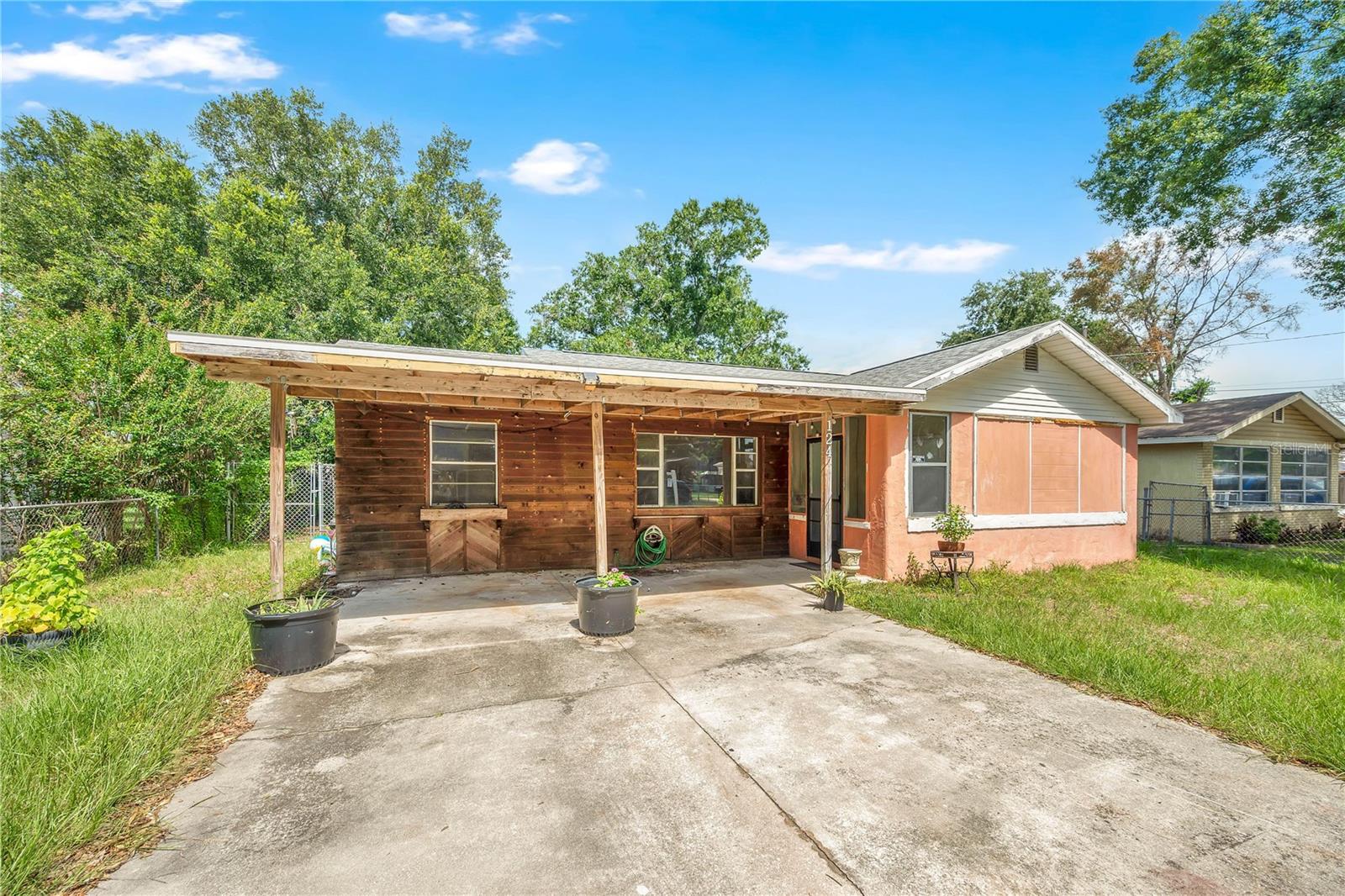 124 CENTER ST, WINTER HAVEN, FL — photo 2