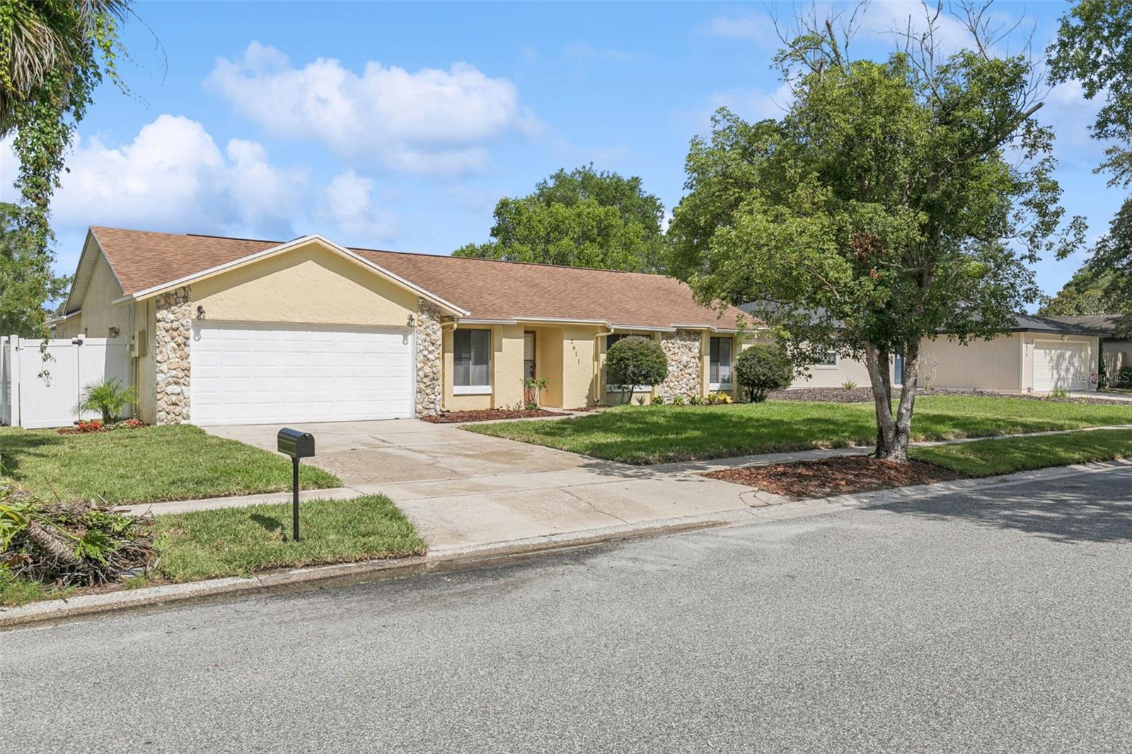 2911 AUTUMNWOOD TRL, APOPKA, FL — photo 2