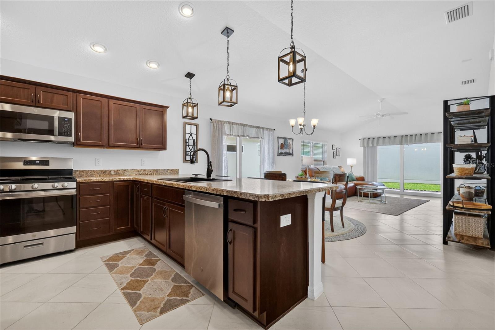 1942 DETWILER LN, THE VILLAGES, FL — photo 6
