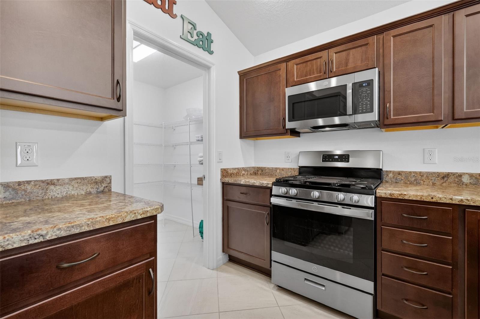 1942 DETWILER LN, THE VILLAGES, FL — photo 7