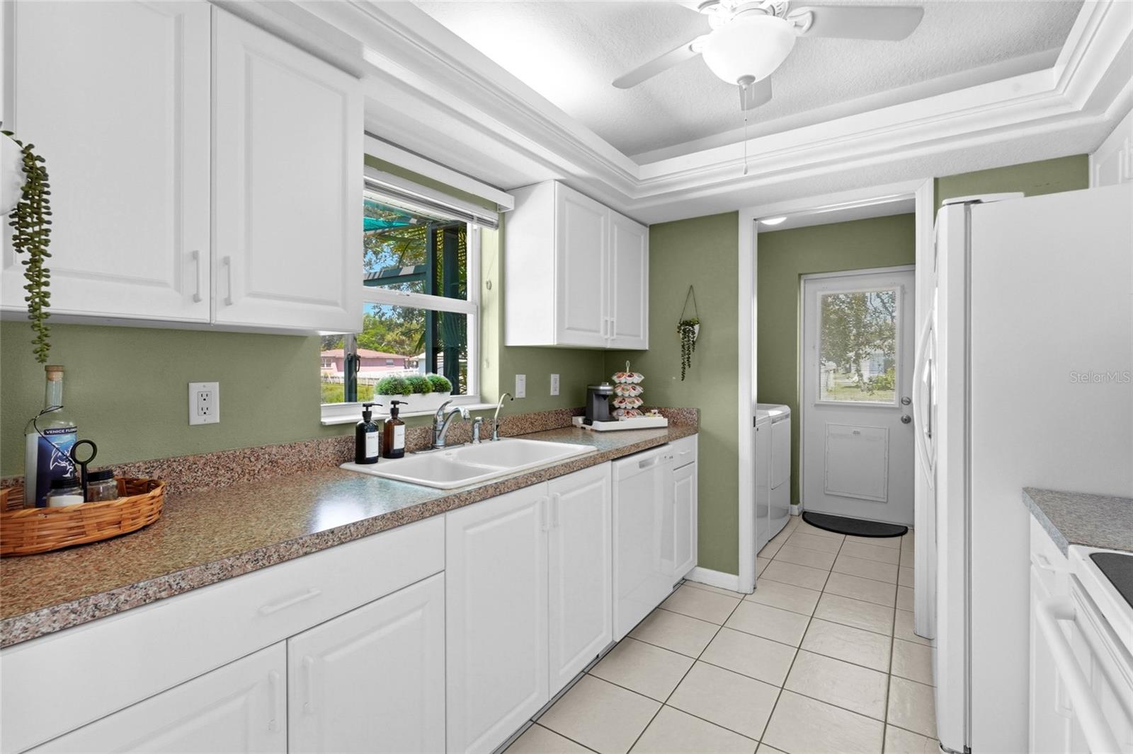 2240 GENTIAN RD, VENICE, FL — photo 6