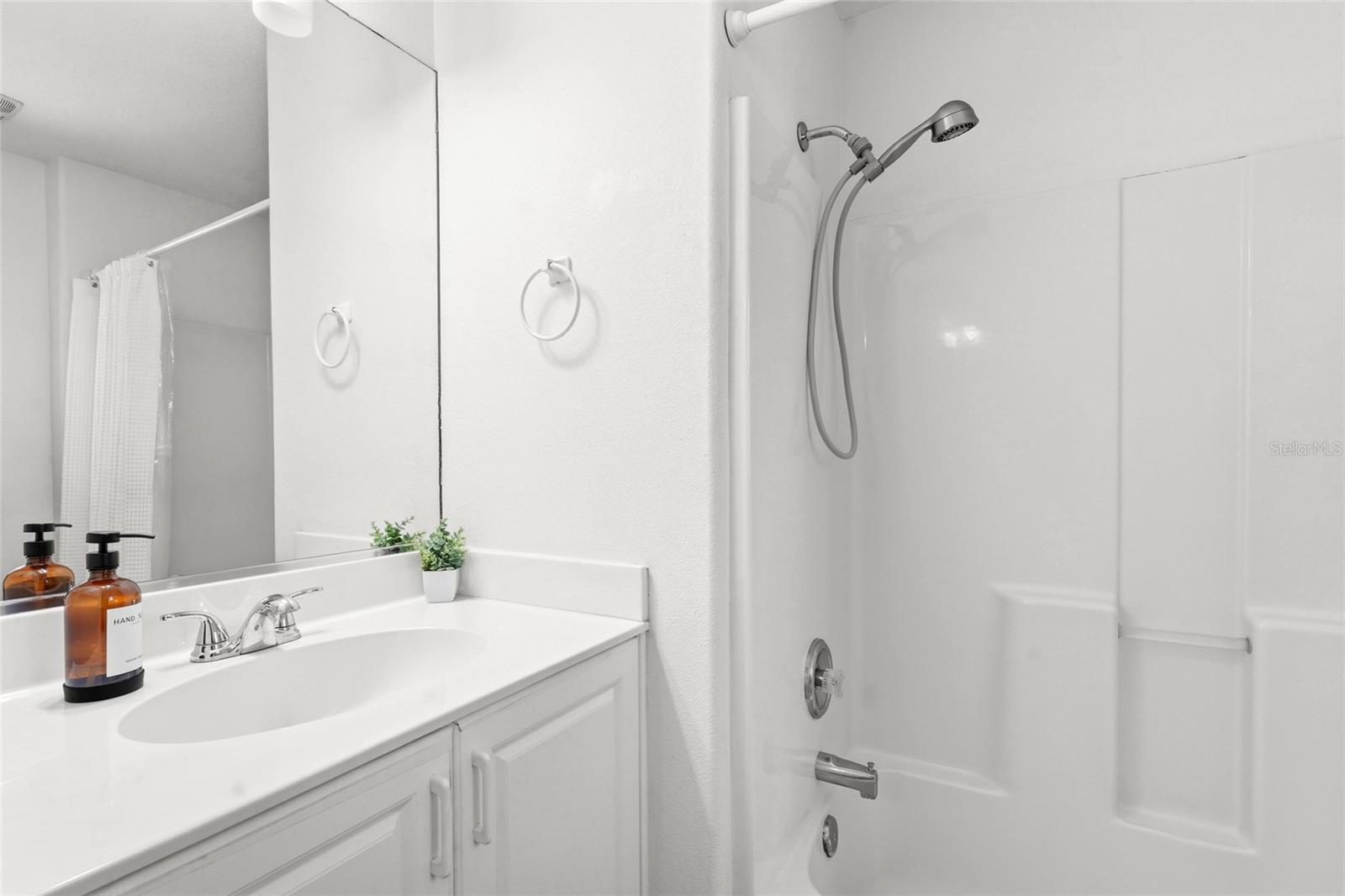2240 GENTIAN RD, VENICE, FL — photo 9