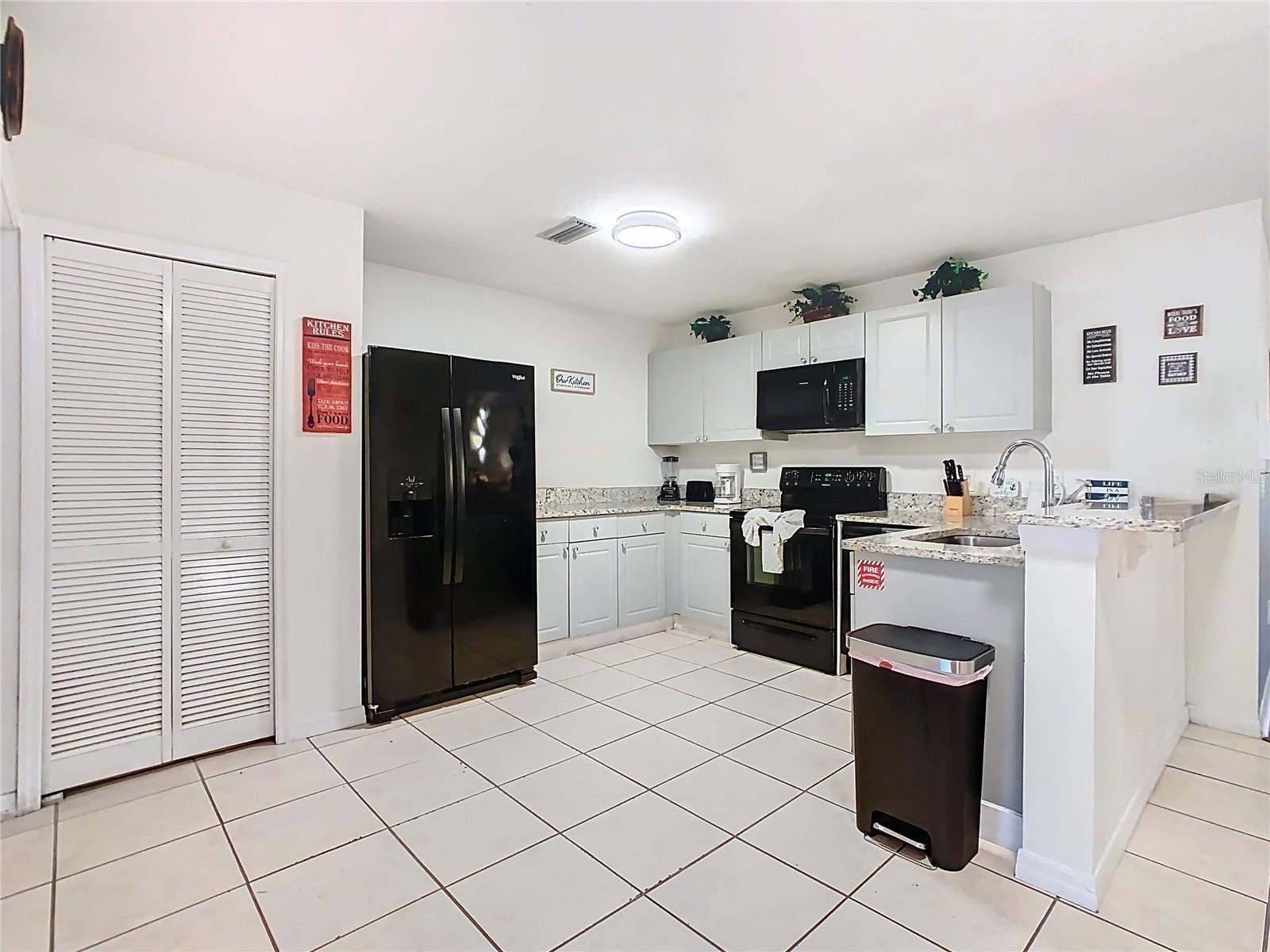 2810 CLUB CORTILE CIR #A, KISSIMMEE, FL — photo 4