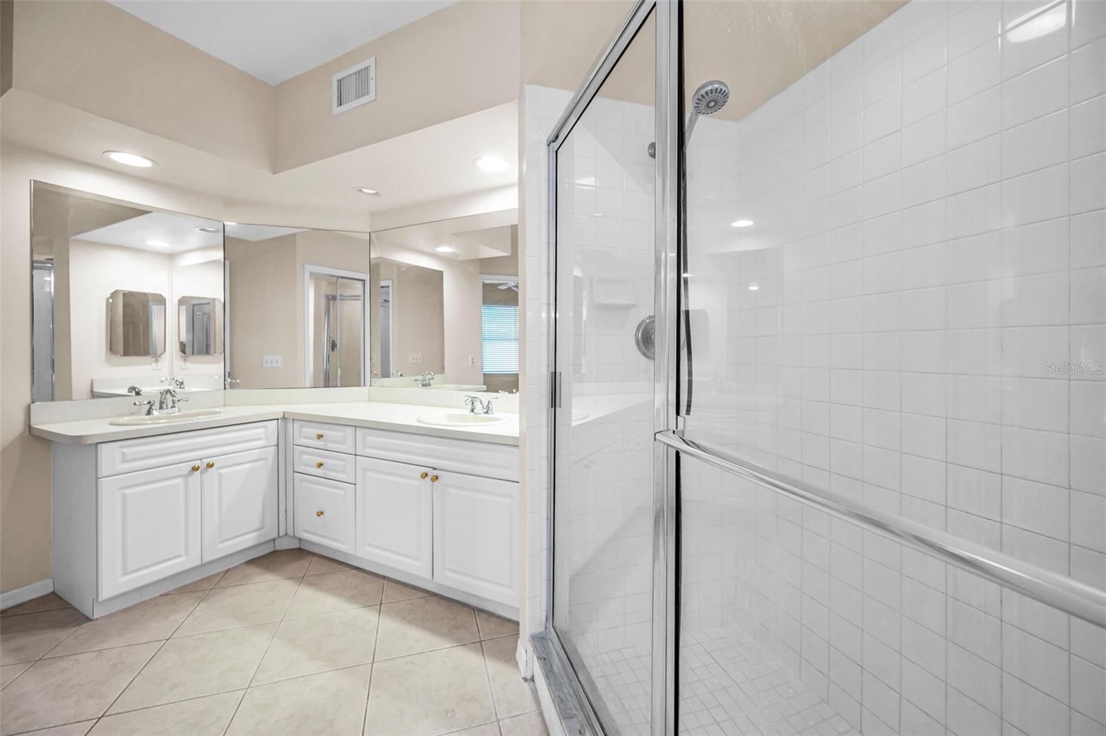 1400 WATER VIEW DR W #104, LARGO, FL — photo 27
