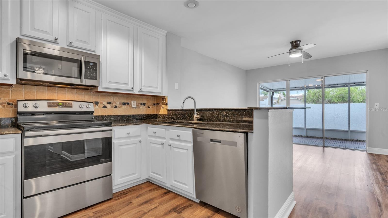 11804 BRANCH MOORING DR, TAMPA, FL — photo 18