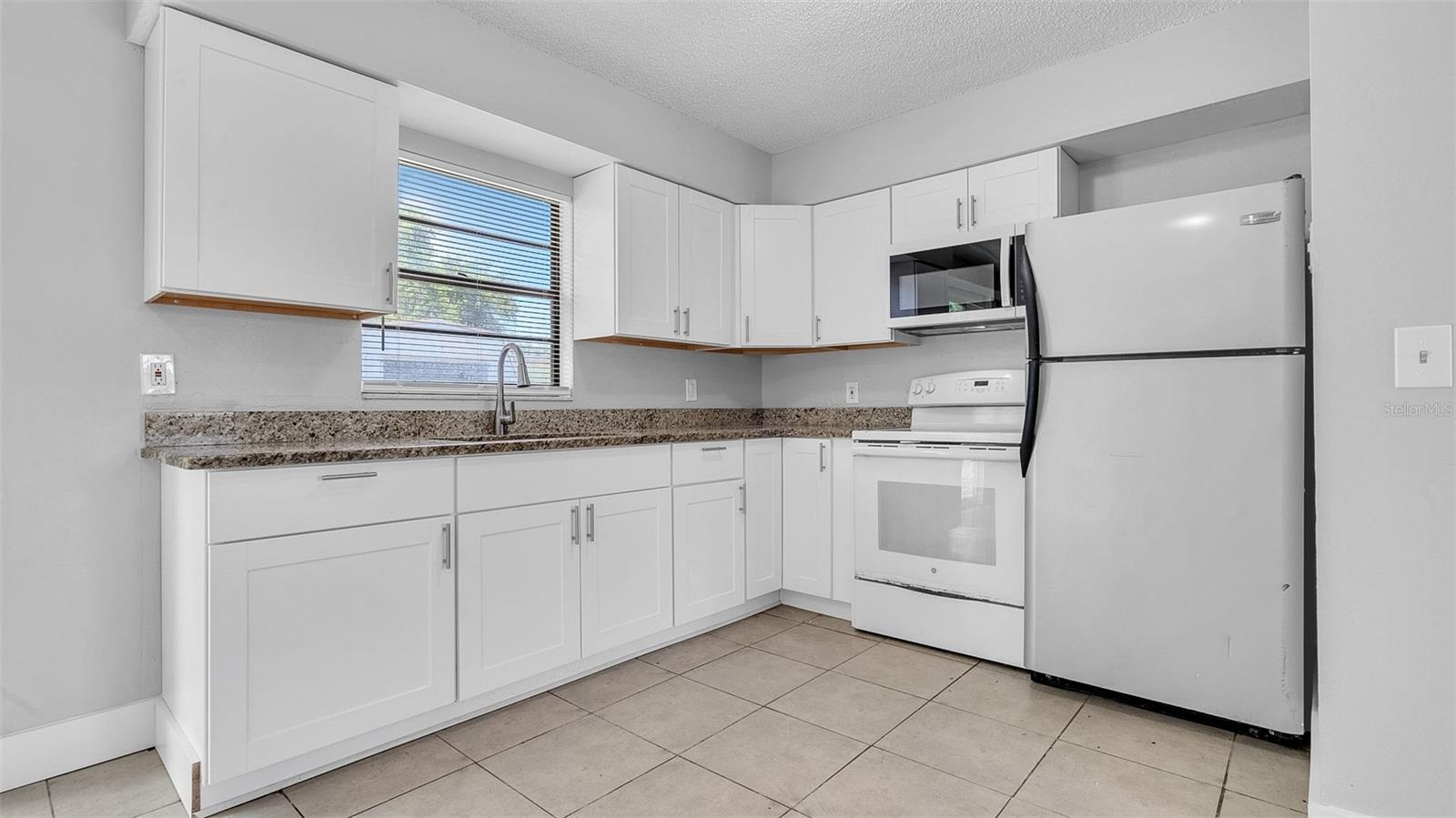 2551 26TH AVE S, ST PETERSBURG, FL — photo 10