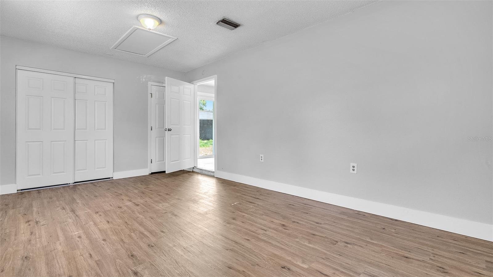 2551 26TH AVE S, ST PETERSBURG, FL — photo 13