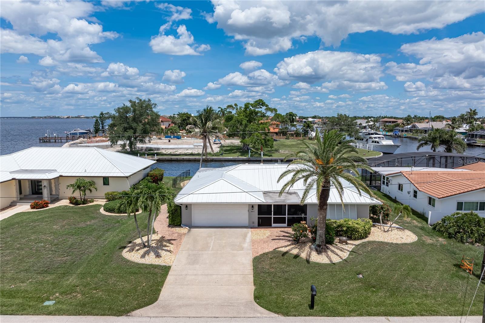 2211 PALM TREE DR, PUNTA GORDA, FL — photo 55