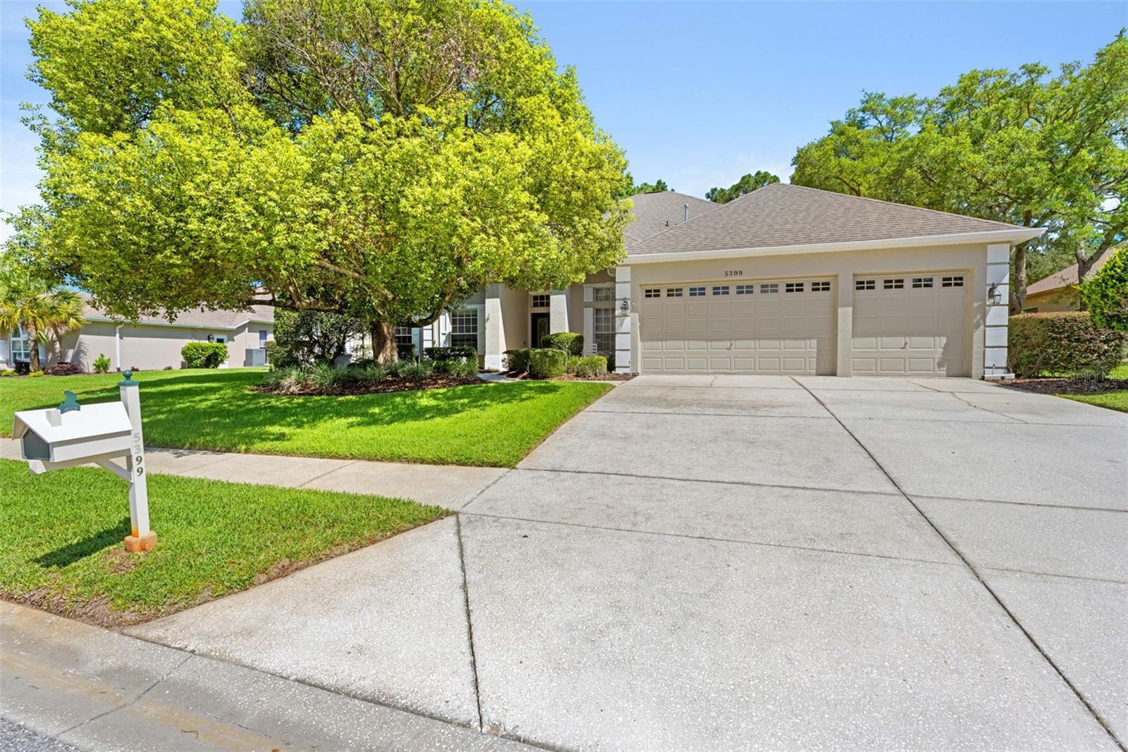 5399 CHAMPIONSHIP CUP LN, SPRING HILL, FL — photo 2