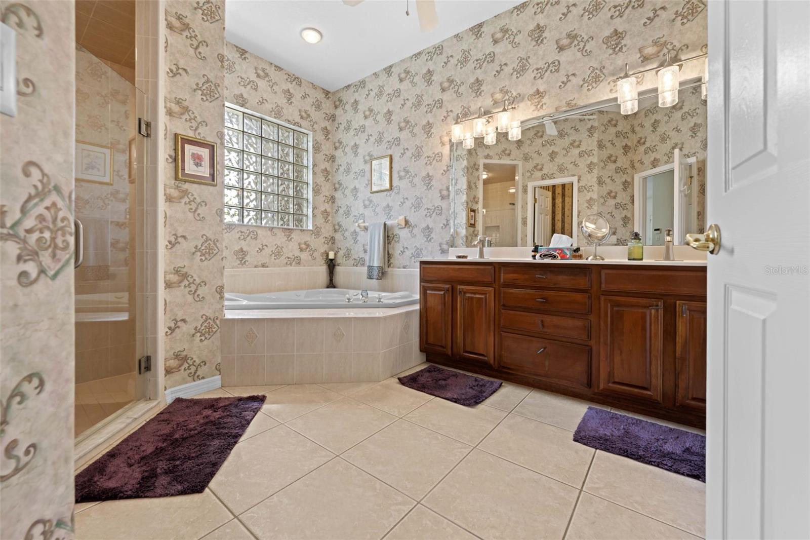 5399 CHAMPIONSHIP CUP LN, SPRING HILL, FL — photo 46