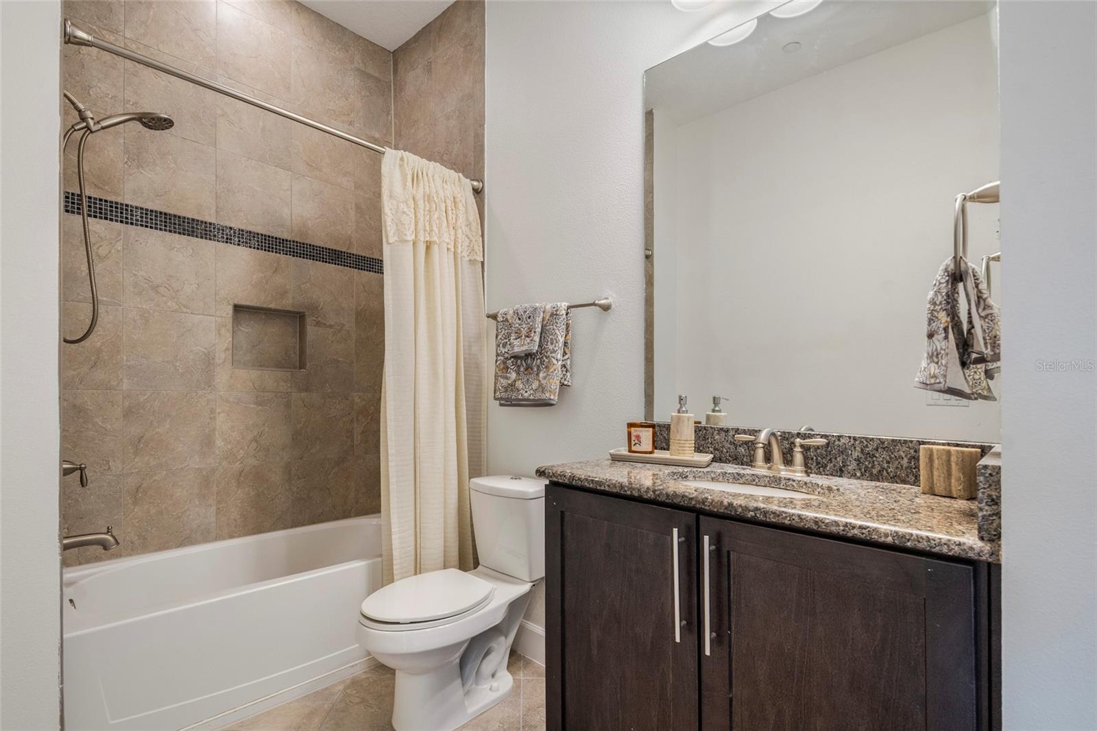 9037 LAUREATE BLVD, ORLANDO, FL — photo 49