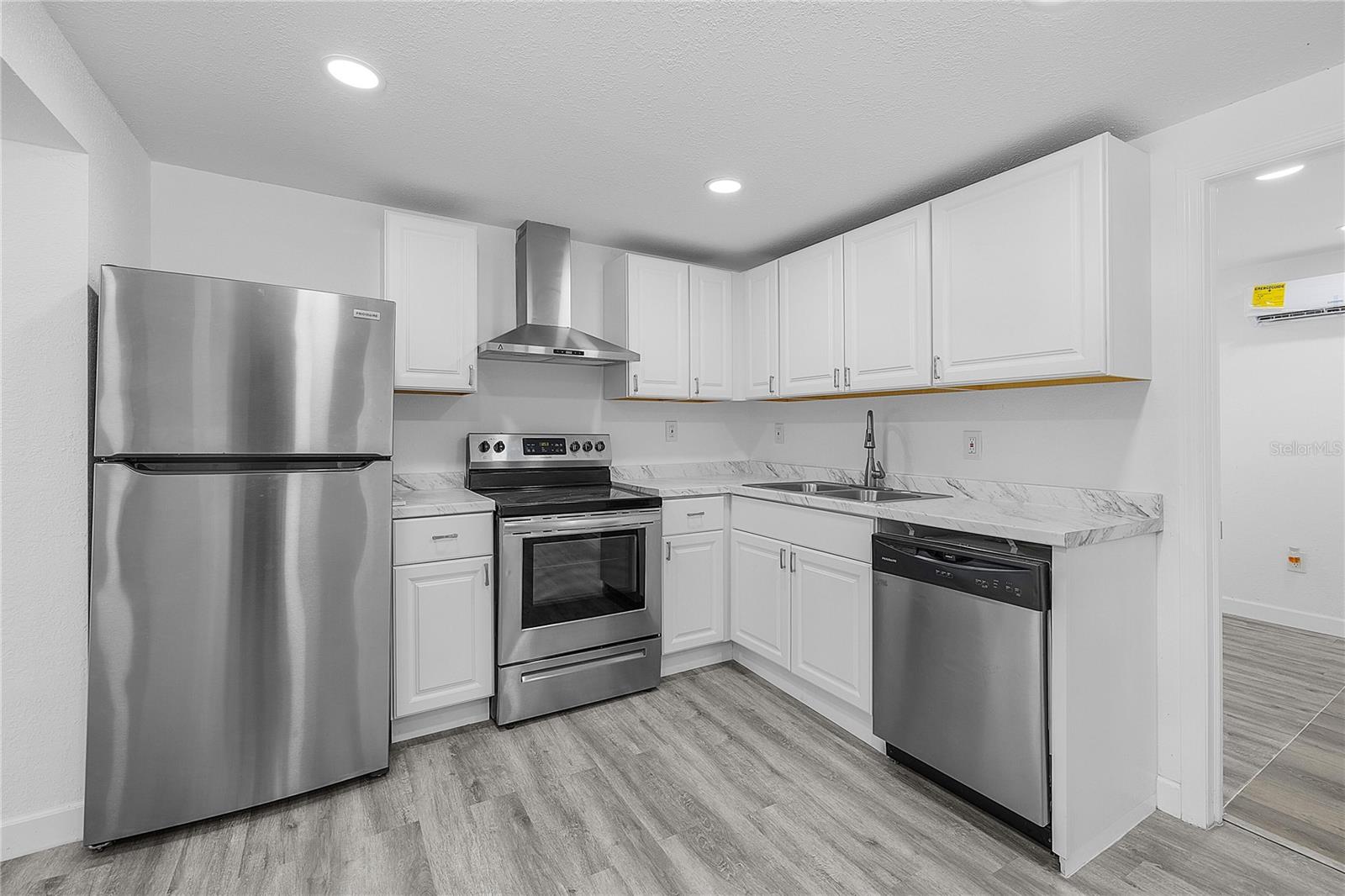 57 CABANA AVE, NORTH FORT MYERS, FL — photo 15