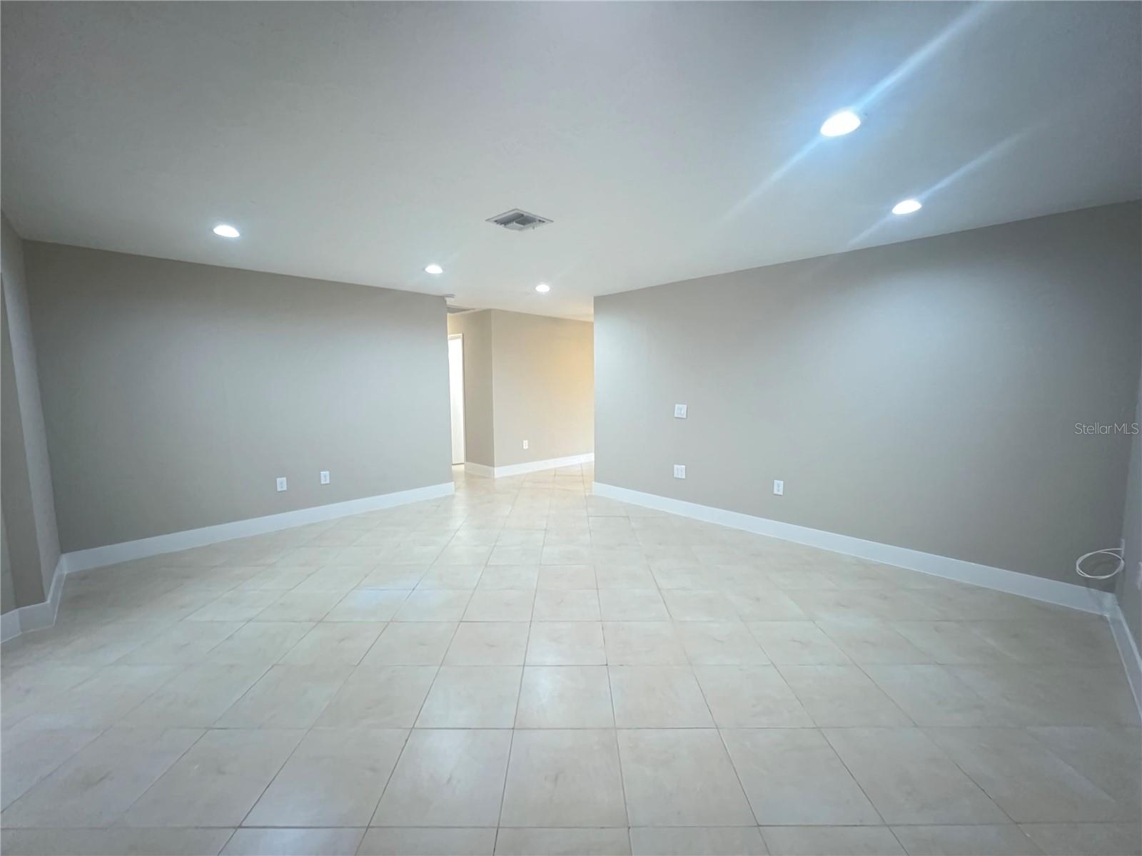 20250 MIDWAY BLVD, PORT CHARLOTTE, FL — photo 4