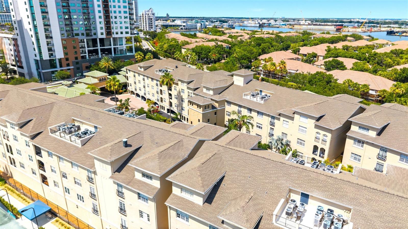 501 KNIGHTS RUN AVE #1325, TAMPA, FL — photo 45